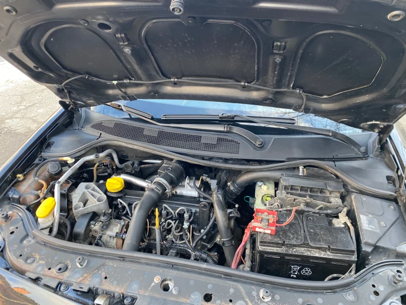 Renault Megane 1.5 DCi, снимка 13 - Автомобили и джипове - 53097942