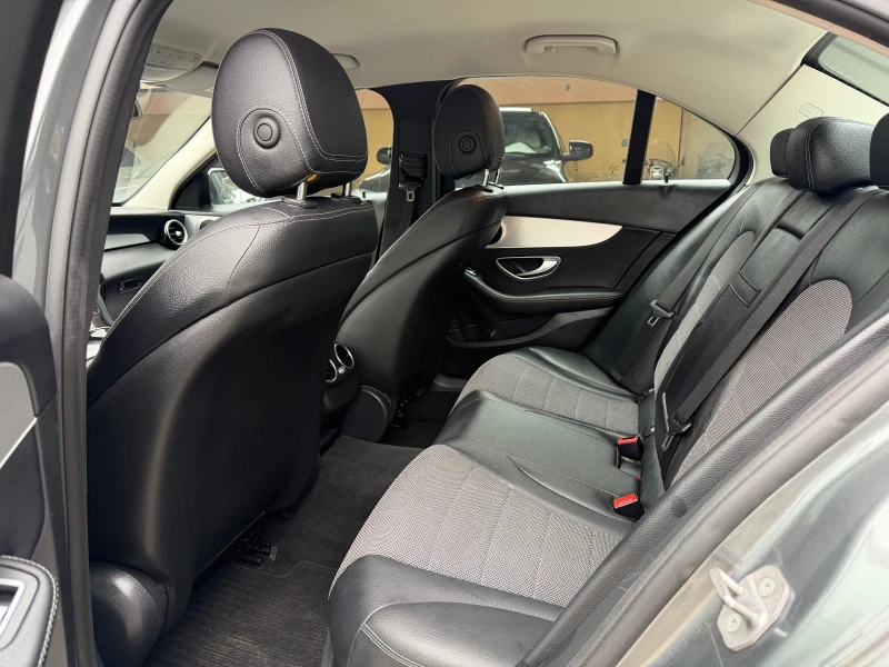 Mercedes-Benz C 220 Германия перфект, снимка 8 - Автомобили и джипове - 53438980