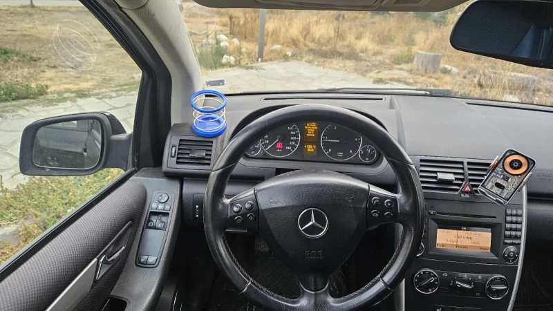 Mercedes-Benz A 180, снимка 8 - Автомобили и джипове - 53601310