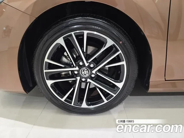 Toyota Camry, снимка 15 - Автомобили и джипове - 54964758