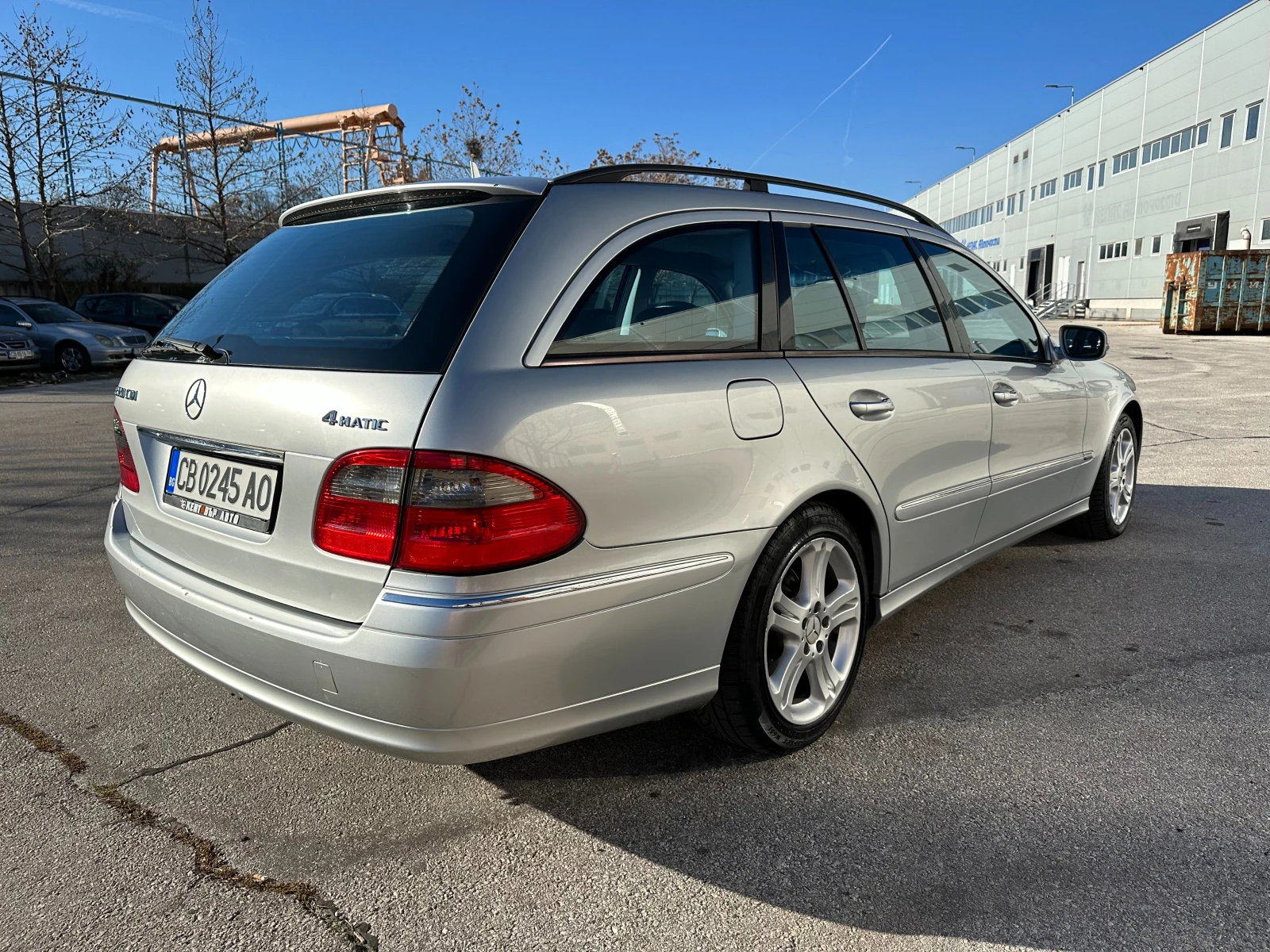 Mercedes-Benz E 320 CDI 4Matic evo facelift - изображение 4