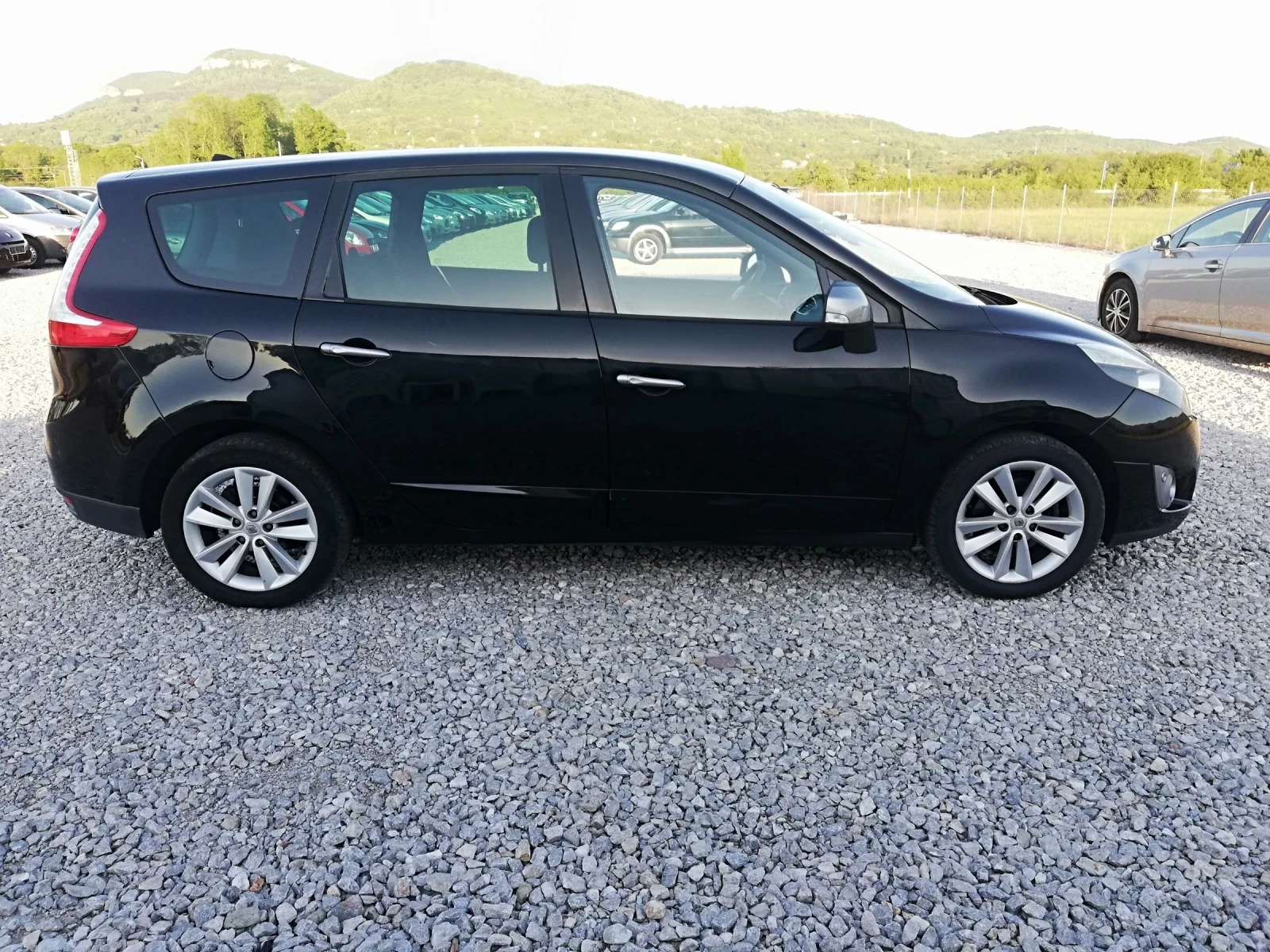 Renault Scenic 1.9DCI kli 131 - изображение 7