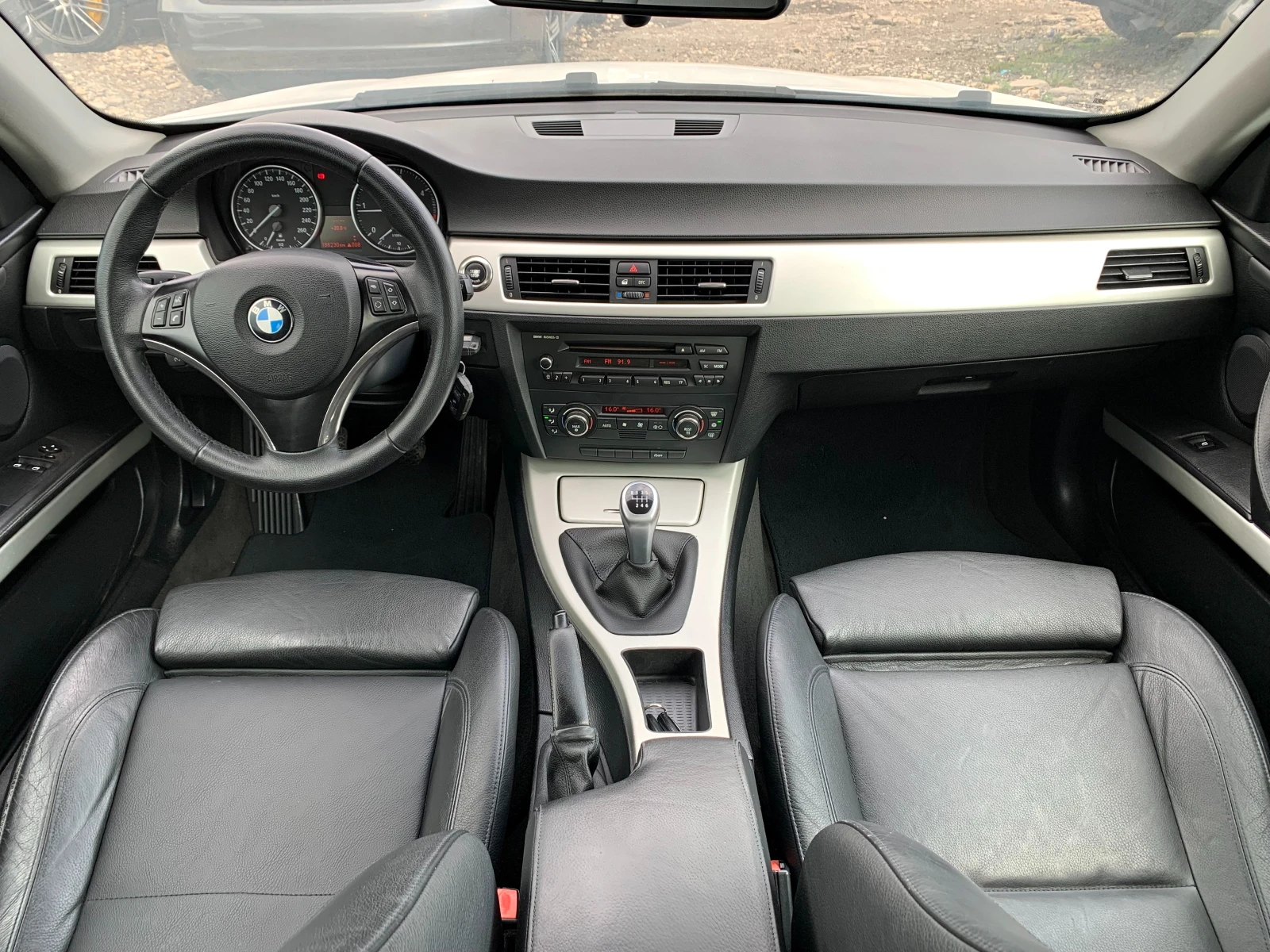 BMW 320 2.0D M-packet bixenon - изображение 9