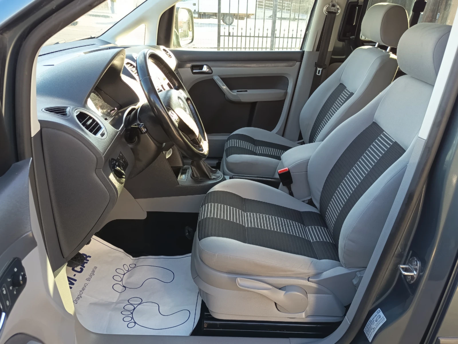 VW Caddy 1.9tdi - изображение 8