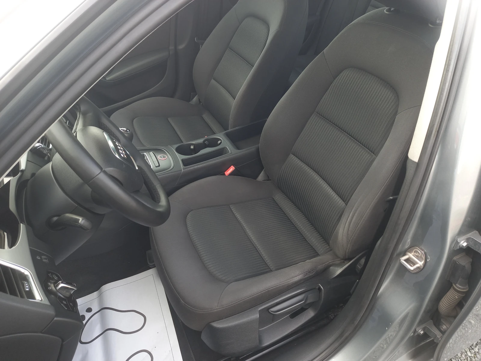 Audi A4 1.8 КЛИМА ГАЗ       - изображение 10