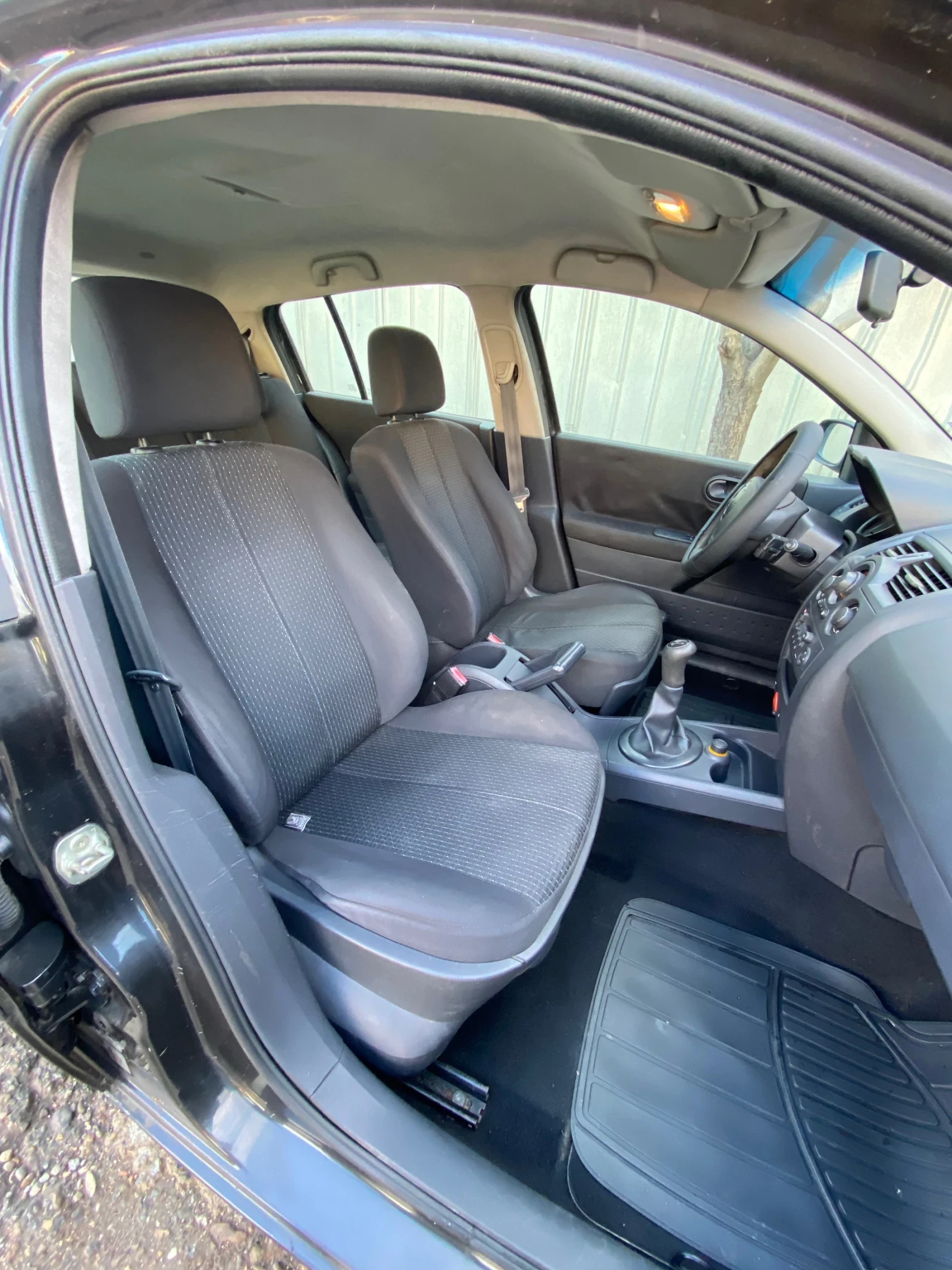 Renault Megane 1.5 DCi - изображение 9