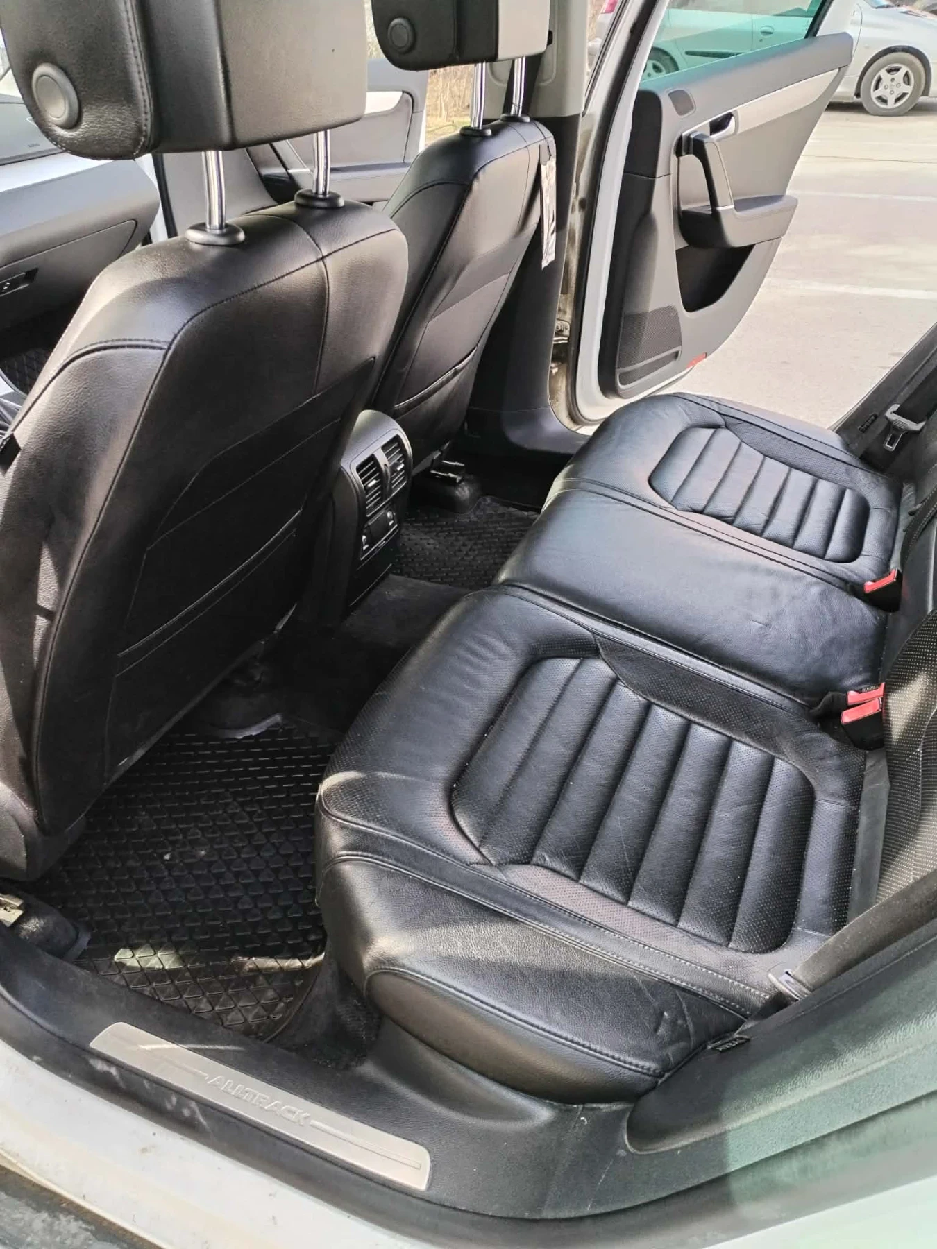 VW Passat 2.0 TDI DSG, снимка 16 - Автомобили и джипове - 53785608