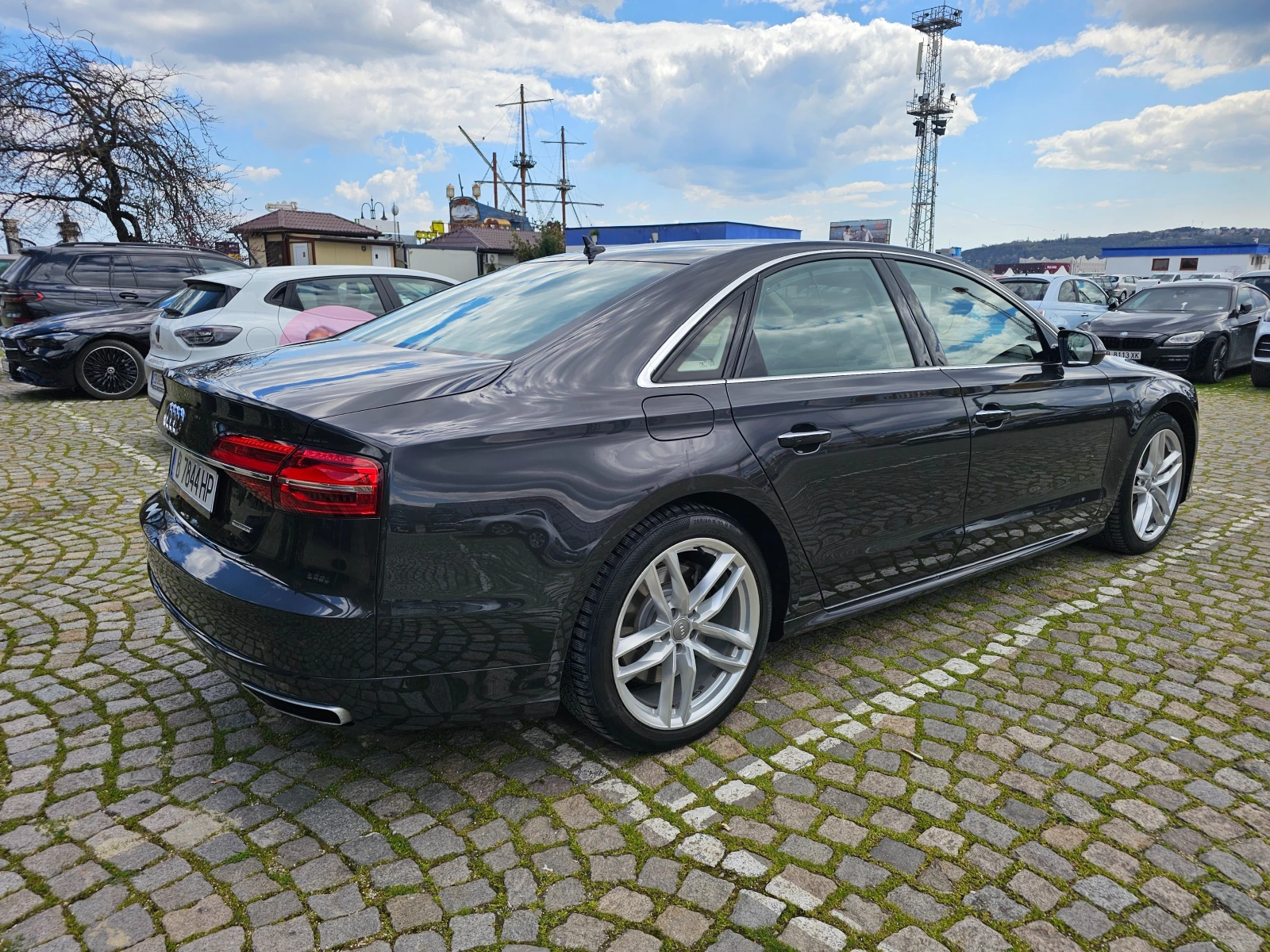Audi A8, снимка 3 - Автомобили и джипове - 54243836