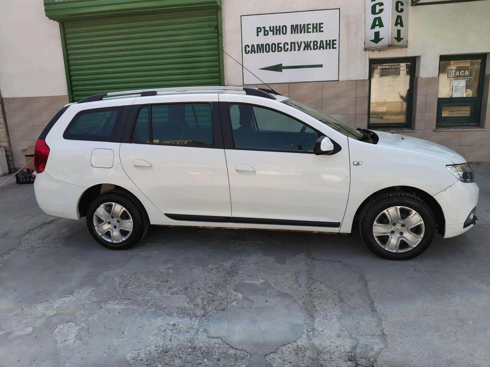 Dacia Logan MCV, снимка 2 - Автомобили и джипове - 54257799