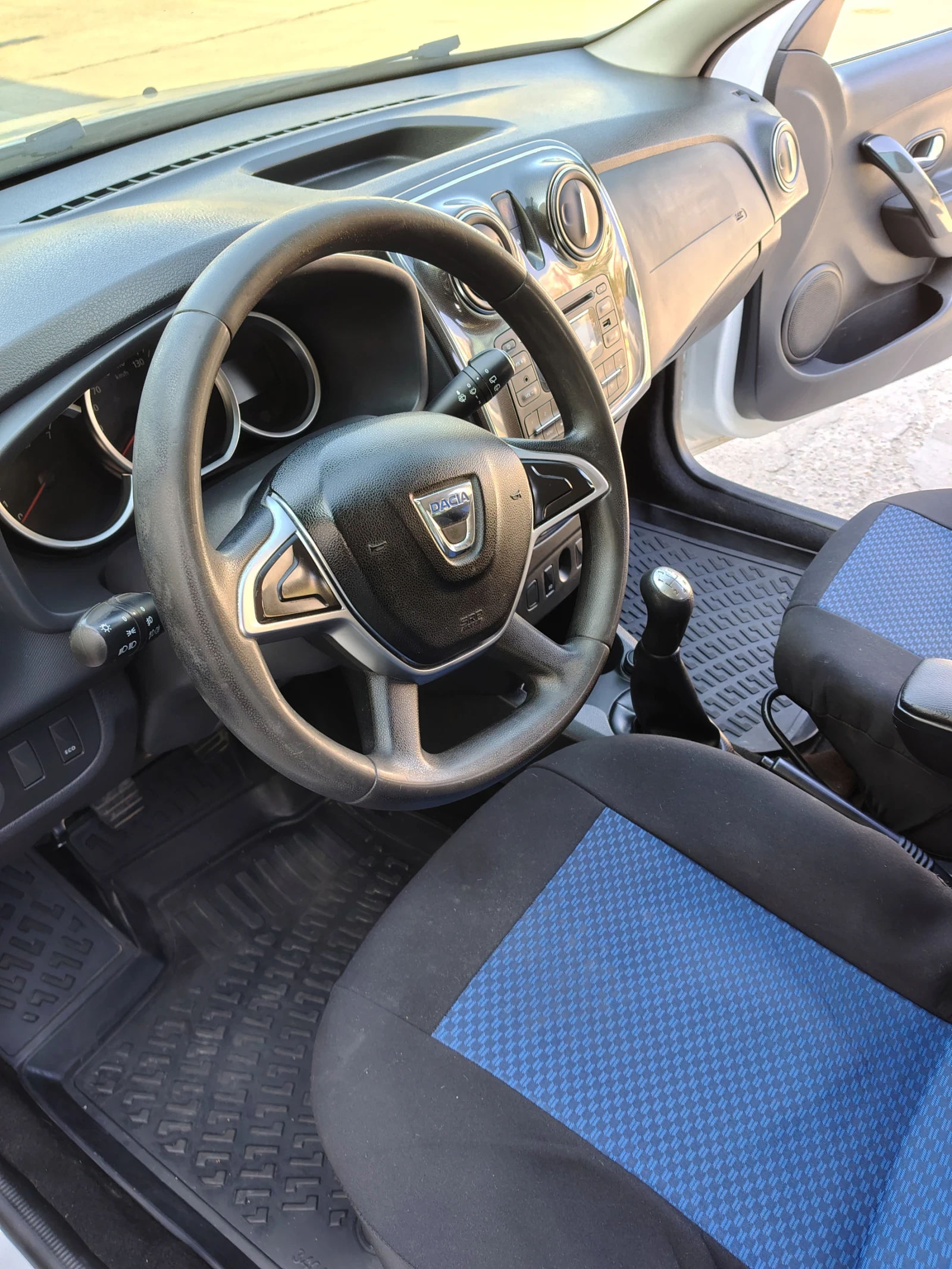 Dacia Logan MCV, снимка 6 - Автомобили и джипове - 54257799