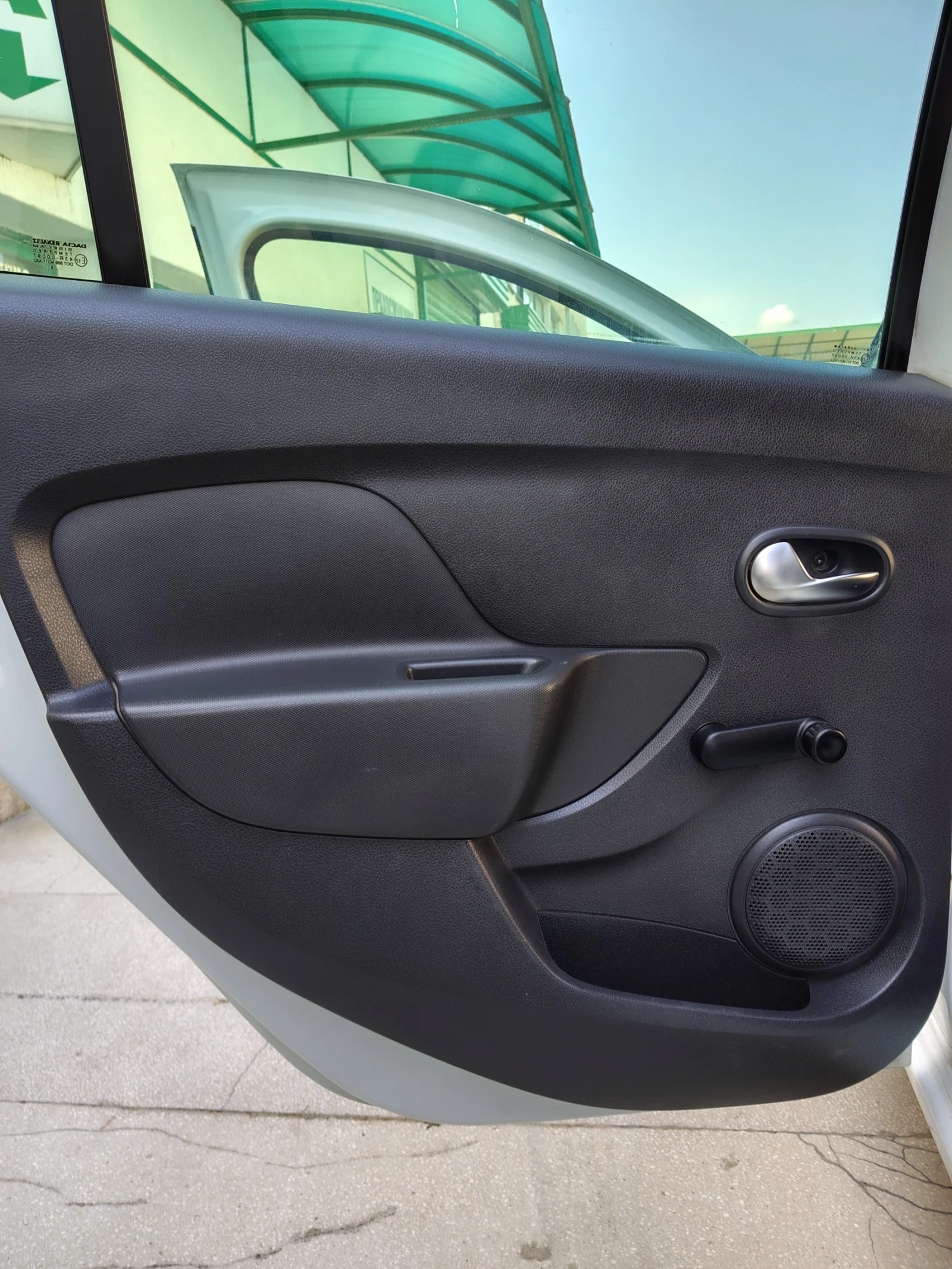 Dacia Logan MCV, снимка 7 - Автомобили и джипове - 54257799