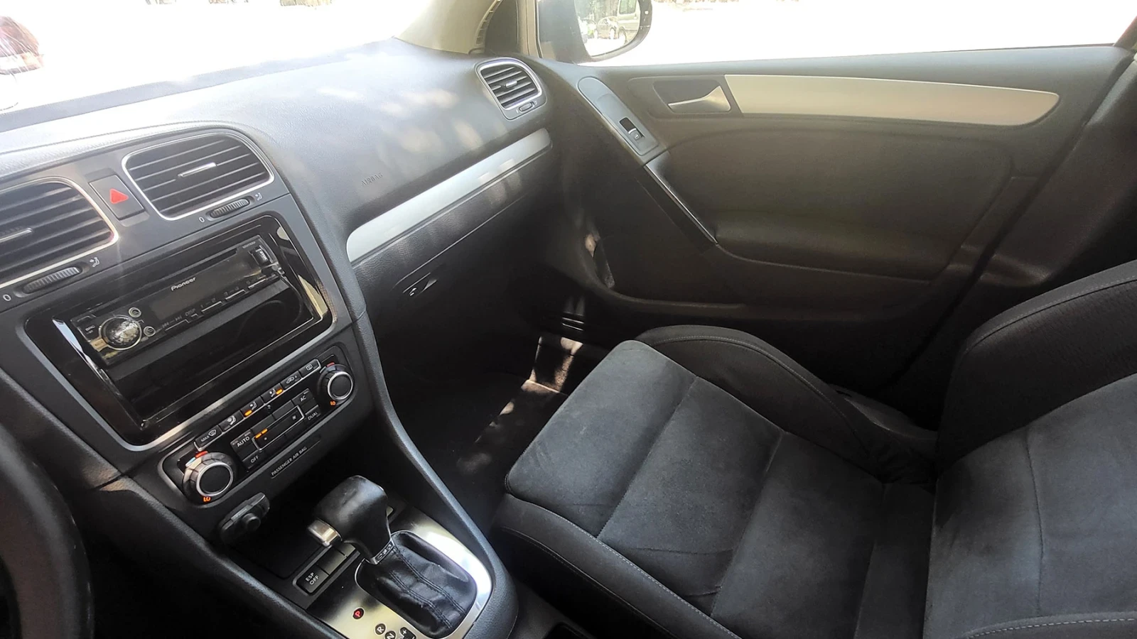 VW Golf, снимка 8 - Автомобили и джипове - 54427320
