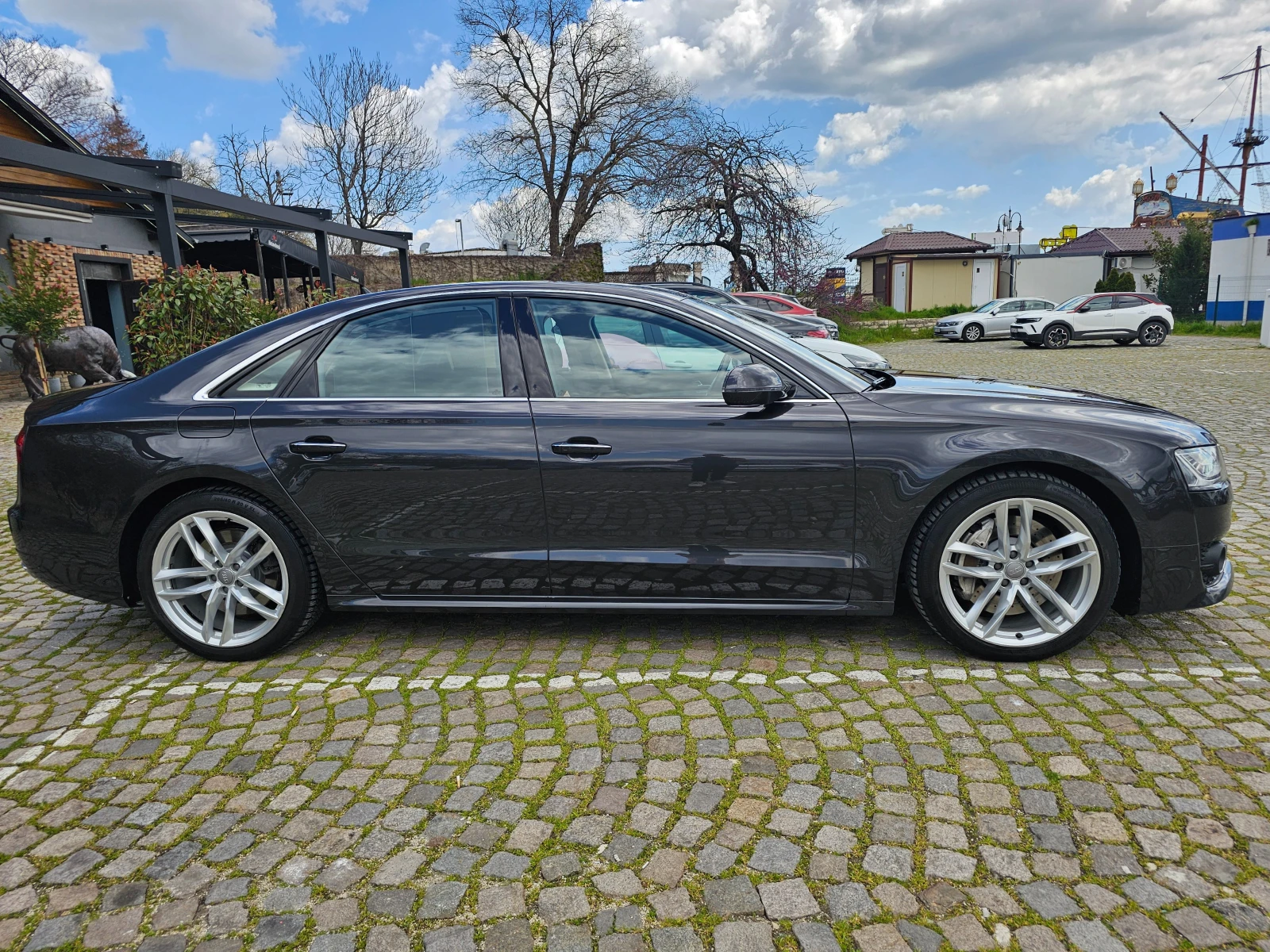 Audi A8, снимка 4 - Автомобили и джипове - 54738337