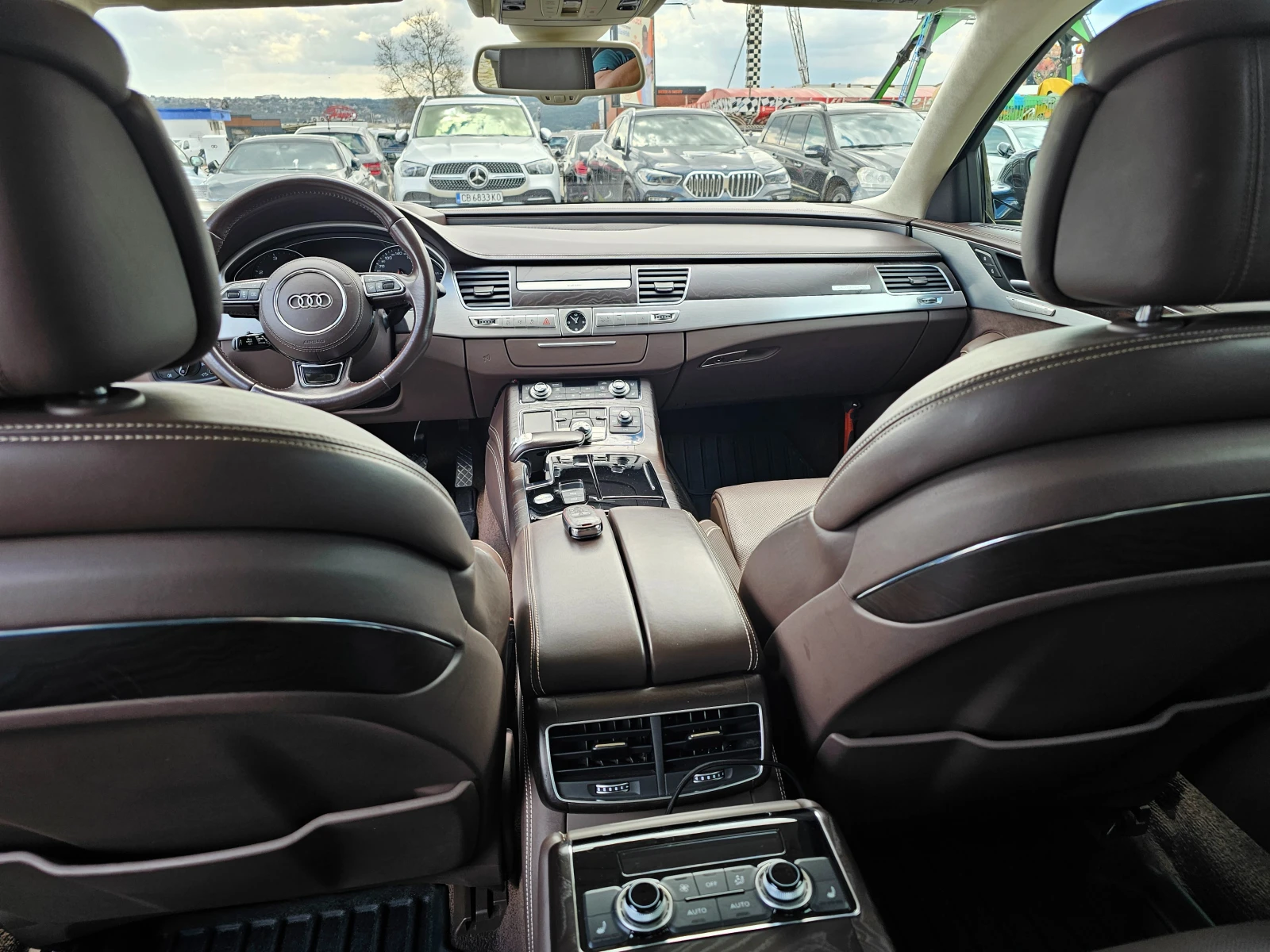 Audi A8, снимка 13 - Автомобили и джипове - 54738337