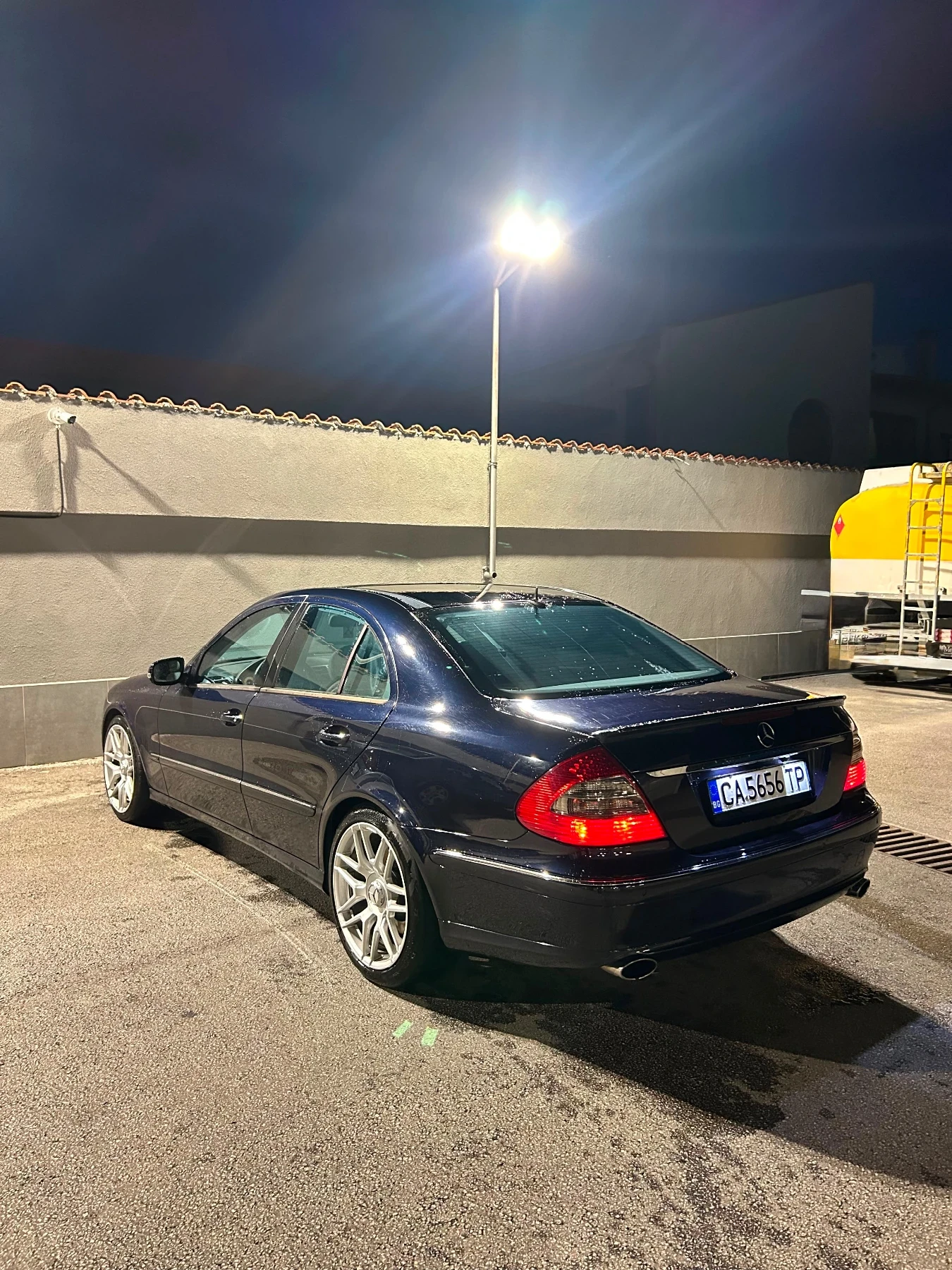 Mercedes-Benz E 420, снимка 3 - Автомобили и джипове - 55176199