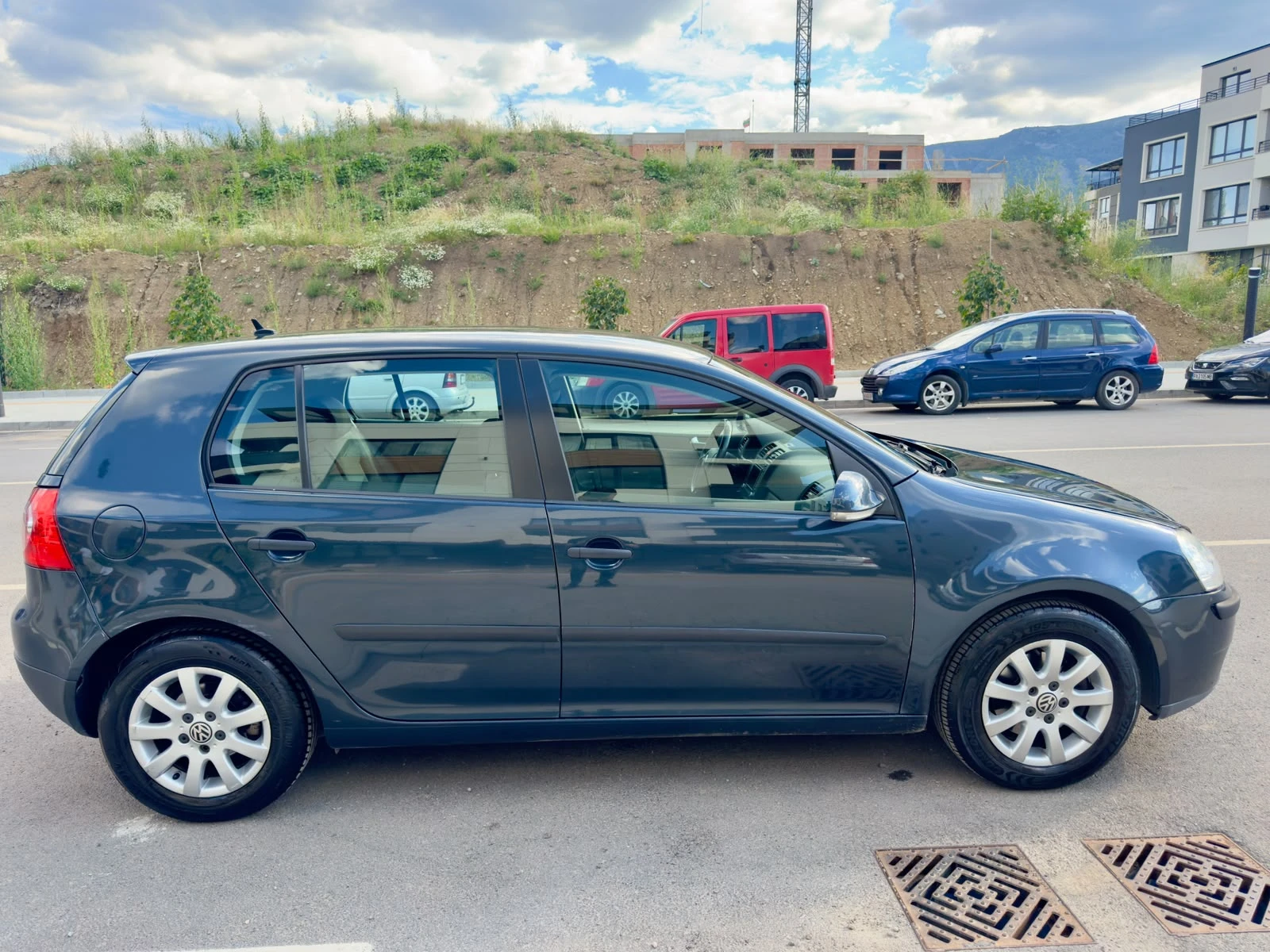 VW Golf 2.0 TDI, снимка 6 - Автомобили и джипове - 55225907