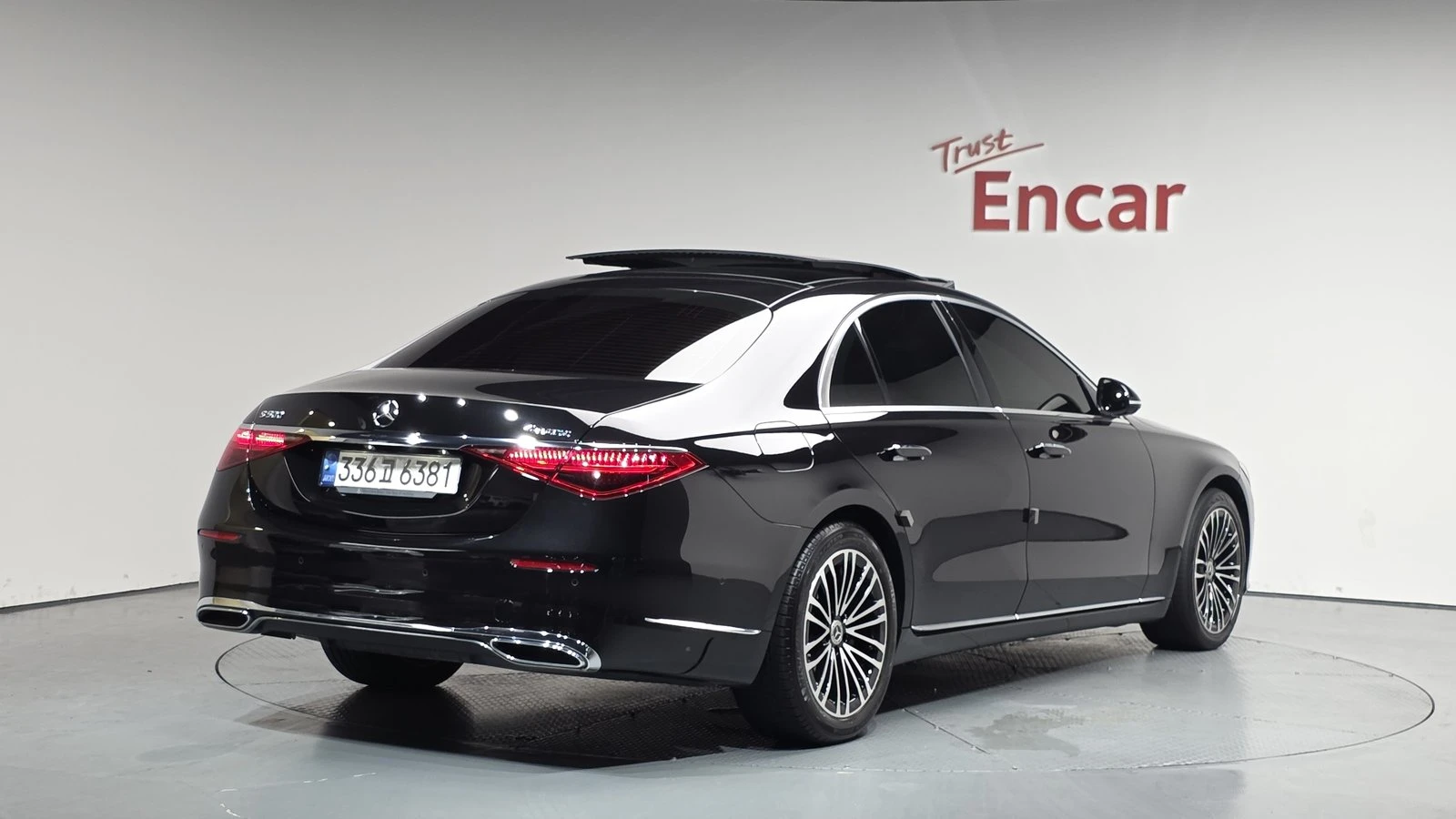 Mercedes-Benz S 350 d* ЛЮК* КОЖА* HUD* 360 КАМЕРА* КРАЙНА ЦЕНА, снимка 2 - Автомобили и джипове - 55243573