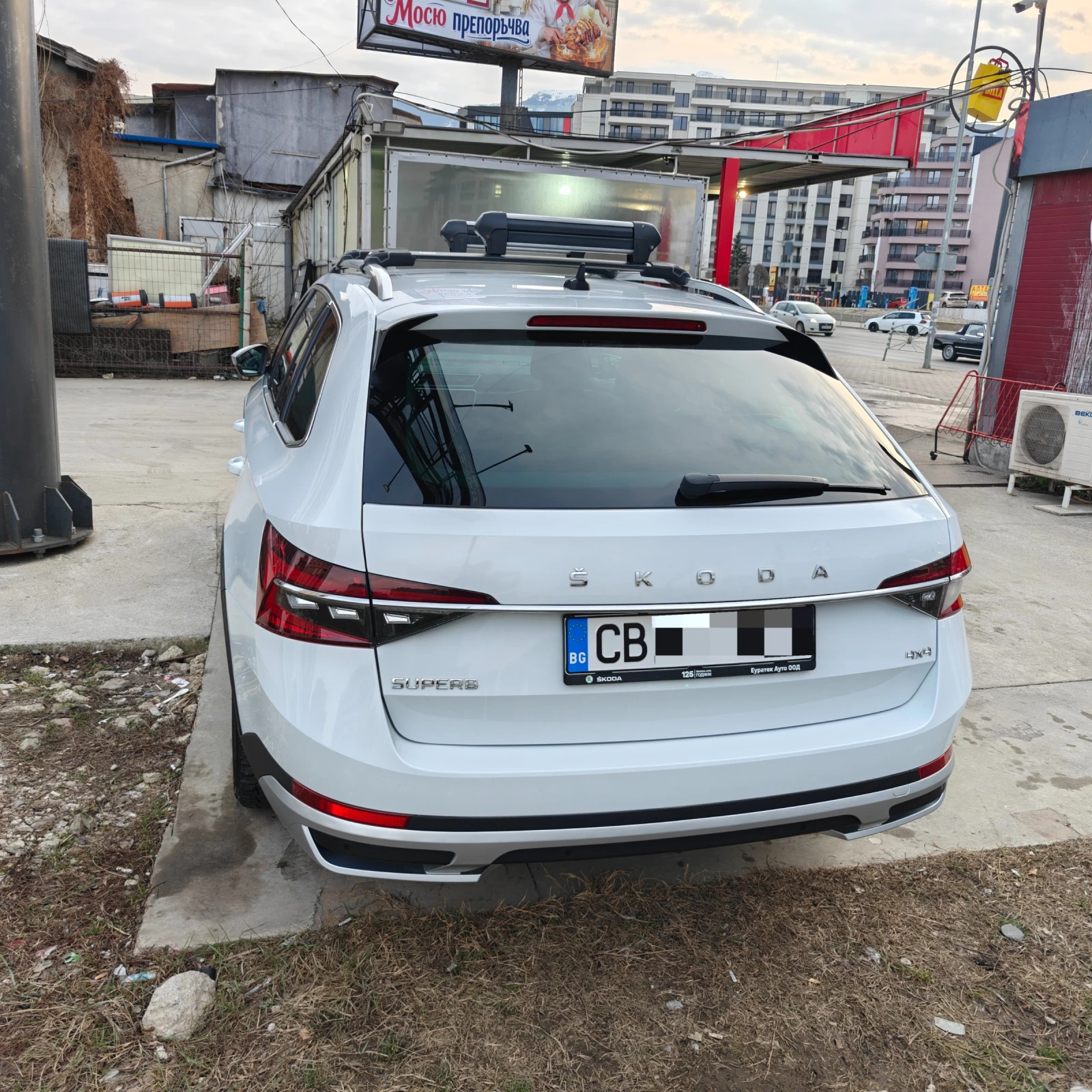 Skoda Superb SCOUT 2.0 TDI / 4x4 / 60xил. KM / Първи собственик, снимка 6 - Автомобили и джипове - 55338777