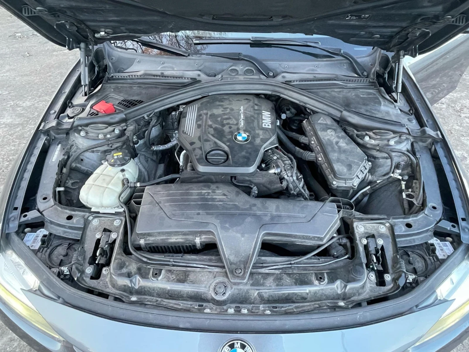 BMW 320, снимка 11 - Автомобили и джипове - 55388714