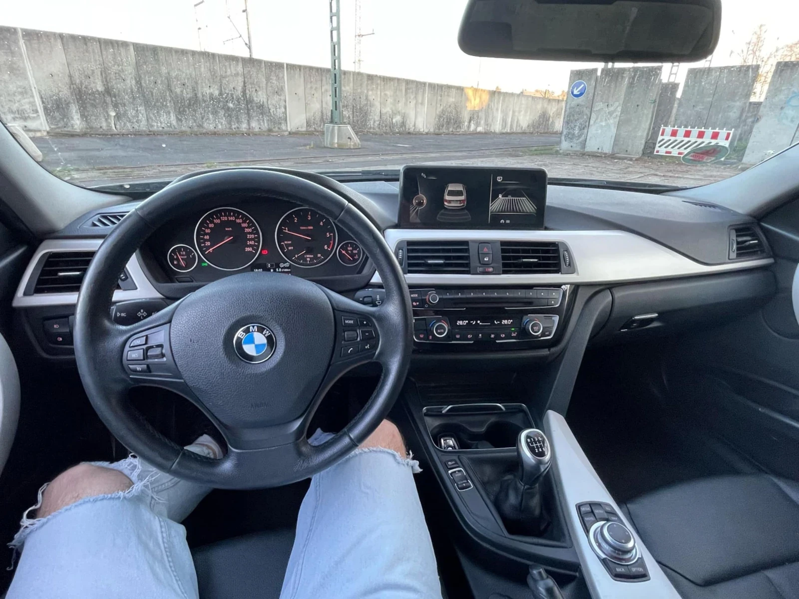 BMW 320, снимка 10 - Автомобили и джипове - 55388714