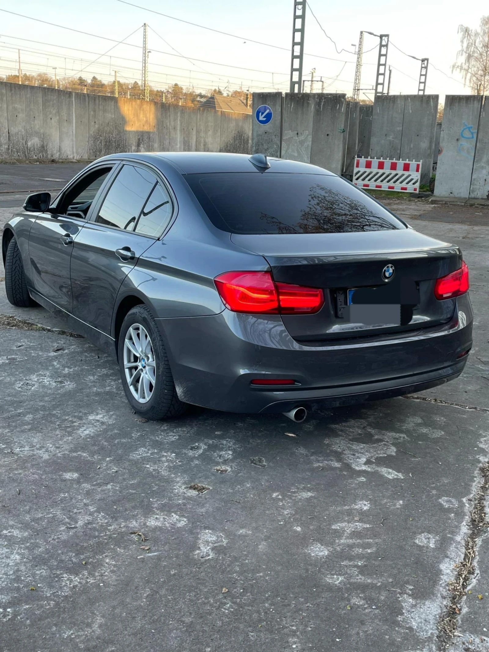 BMW 320, снимка 5 - Автомобили и джипове - 55388714