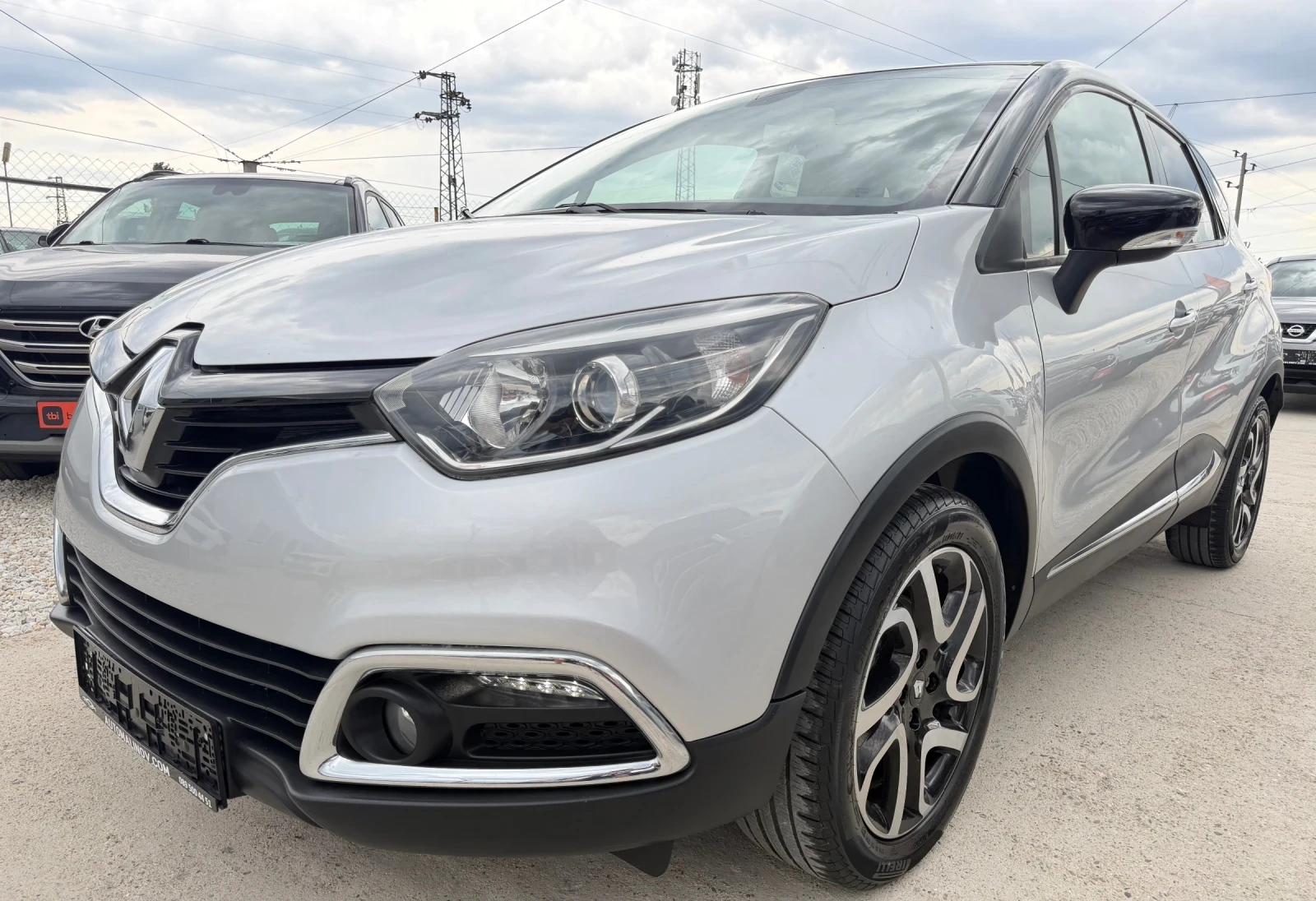 Renault Captur 120000км, нави, камера, key less