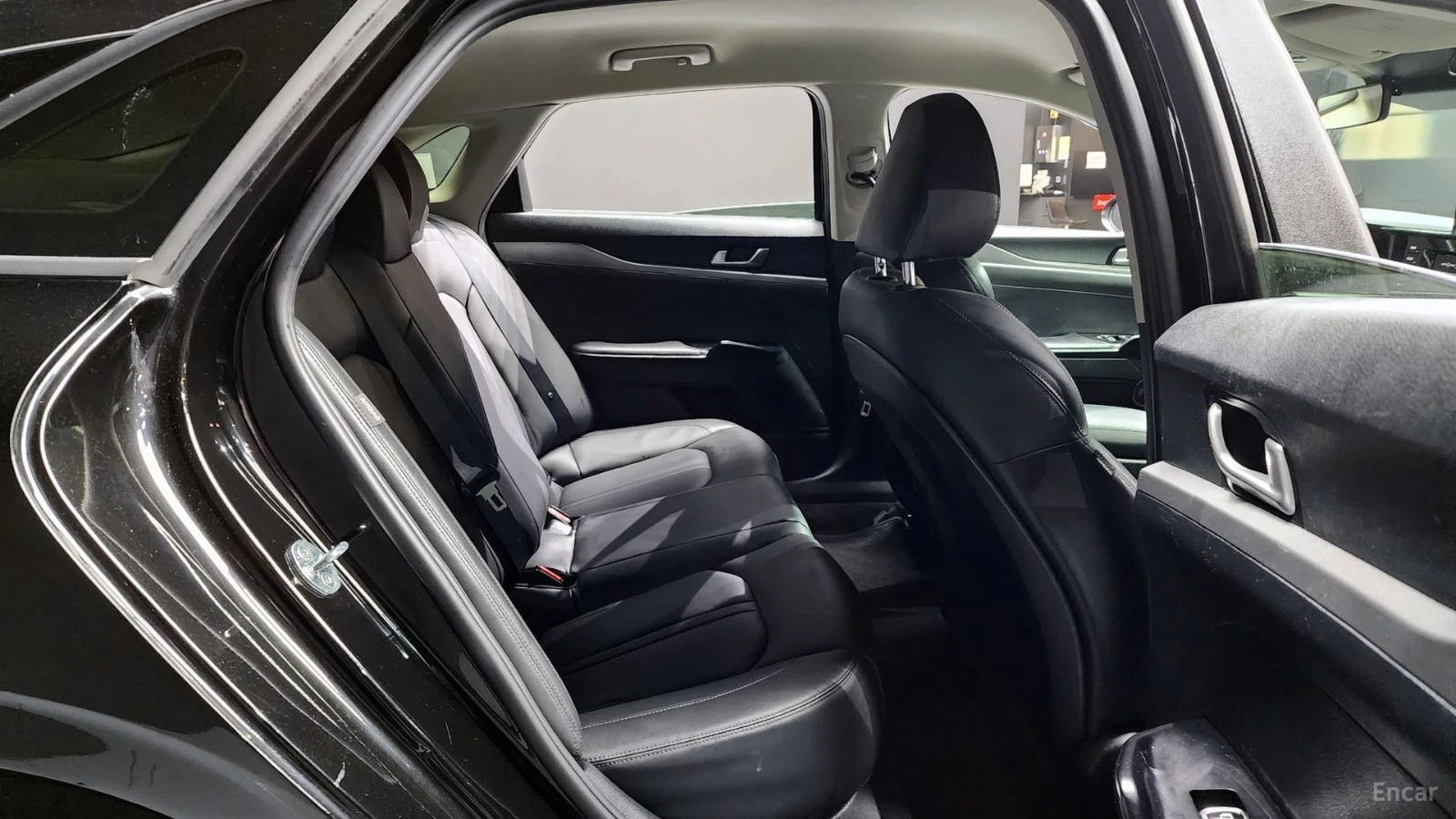 Kia K5 2.0 MODERN* APPLE CARPLAY/ ANDROID AUTO* ПОДГРЕВ, снимка 13 - Автомобили и джипове - 55435897