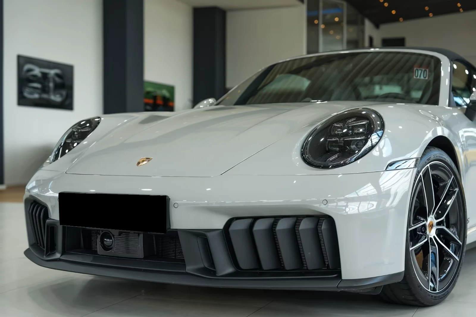 Porsche 911 TARGA 4 GTS* MATRIX* LIFT* SPORT-CHRONO* BOSE* DIS, снимка 5 - Автомобили и джипове - 55661509