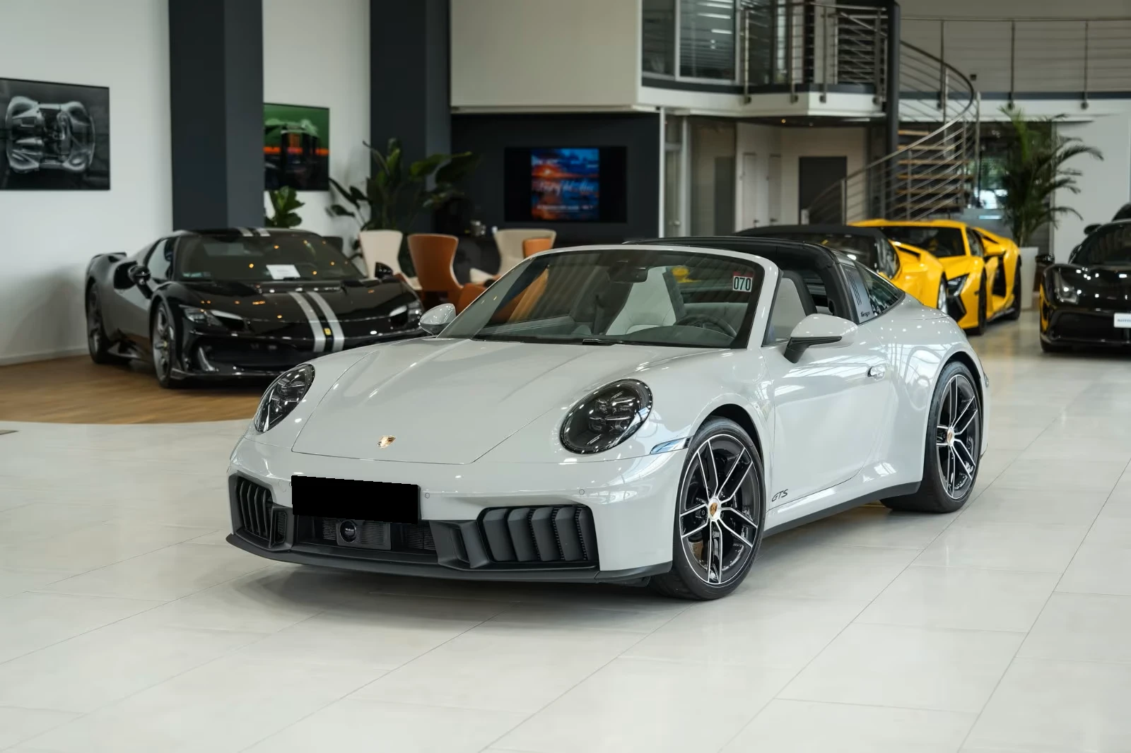 Porsche 911 TARGA 4 GTS* MATRIX* LIFT* SPORT-CHRONO* BOSE* DIS