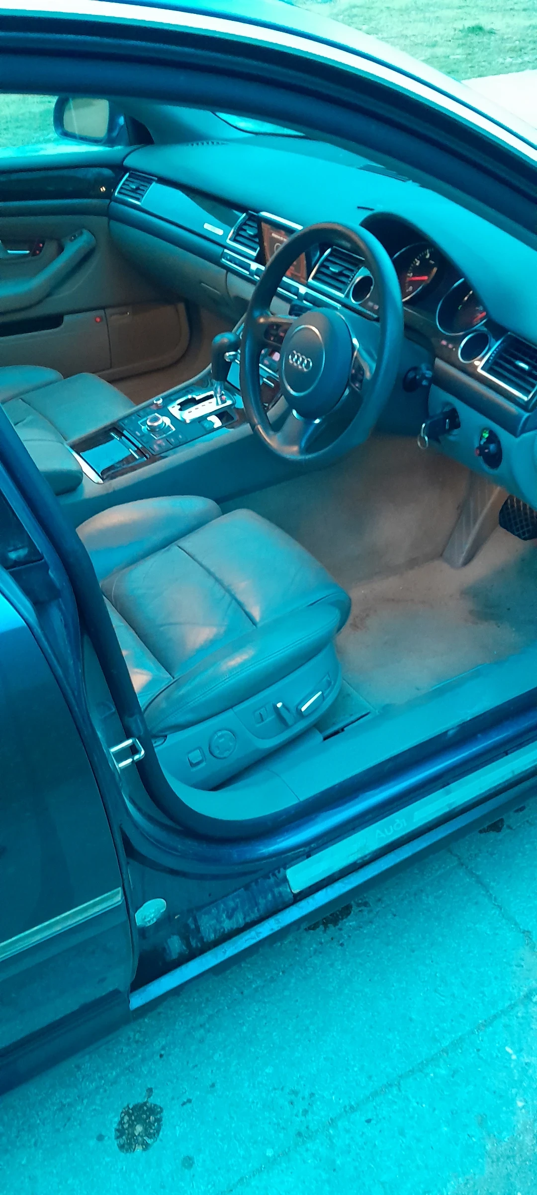 Audi A8, снимка 8 - Автомобили и джипове - 55920771