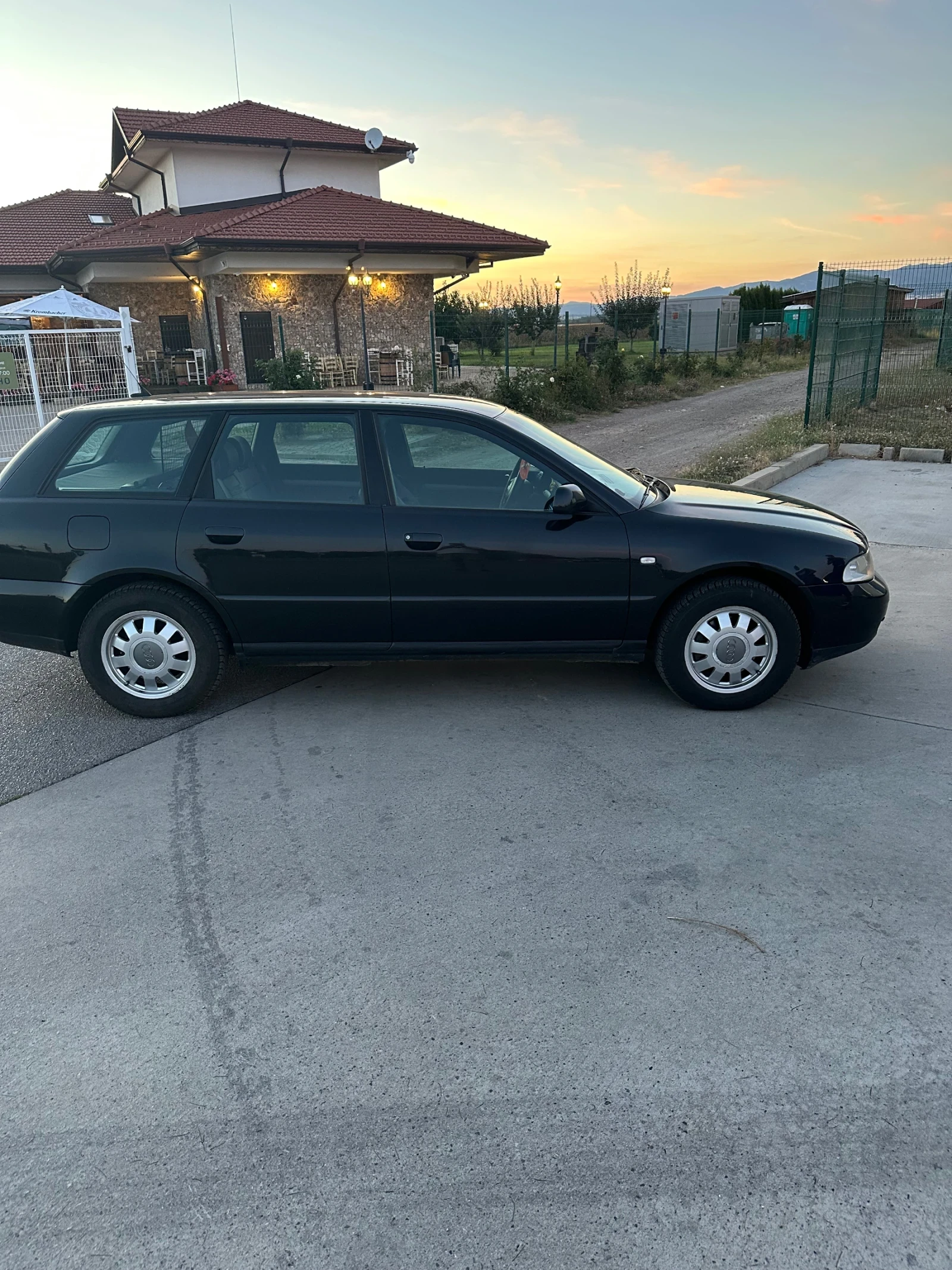 Audi A4 B4, снимка 7 - Автомобили и джипове - 55958016