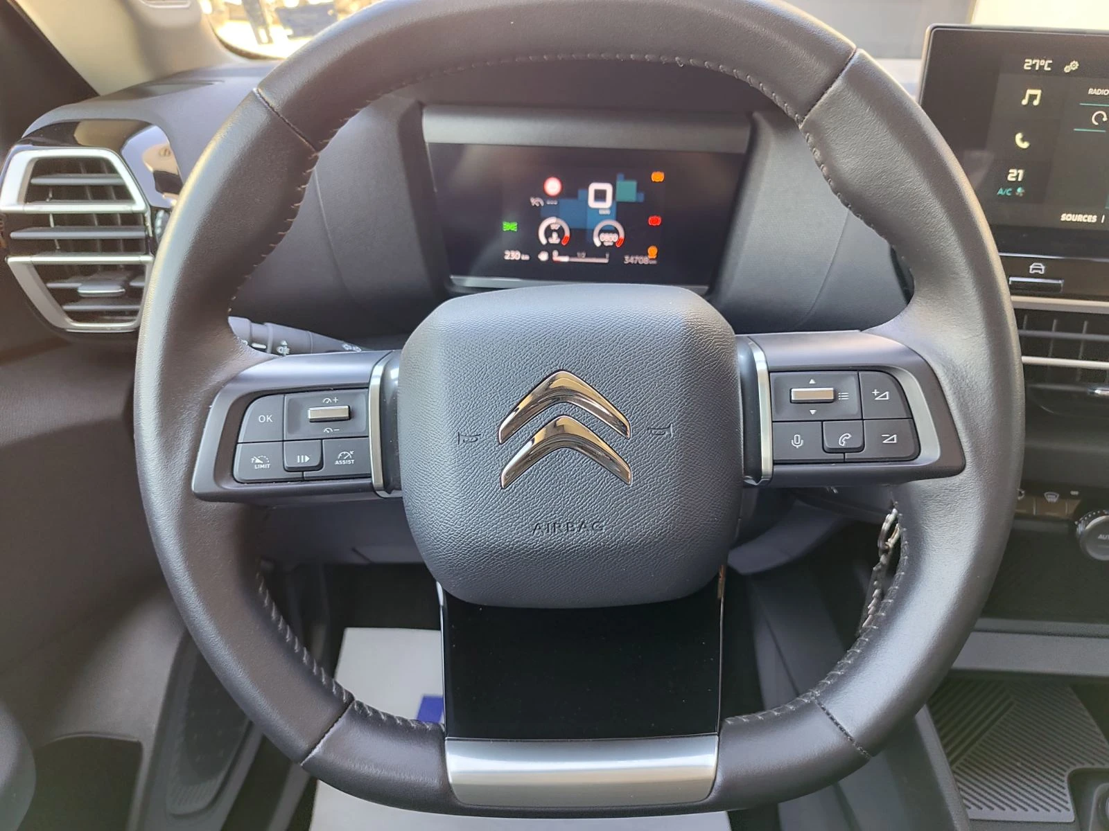 Citroen C4 X YOU PureTech 100 S, снимка 9 - Автомобили и джипове - 56722099