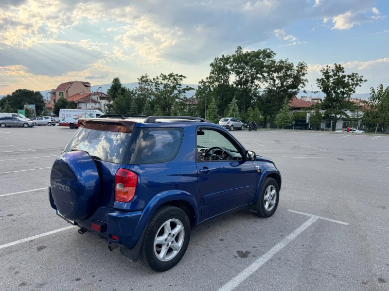 Toyota Rav4 2.0 VVTI, снимка 4 - Автомобили и джипове - 51968247