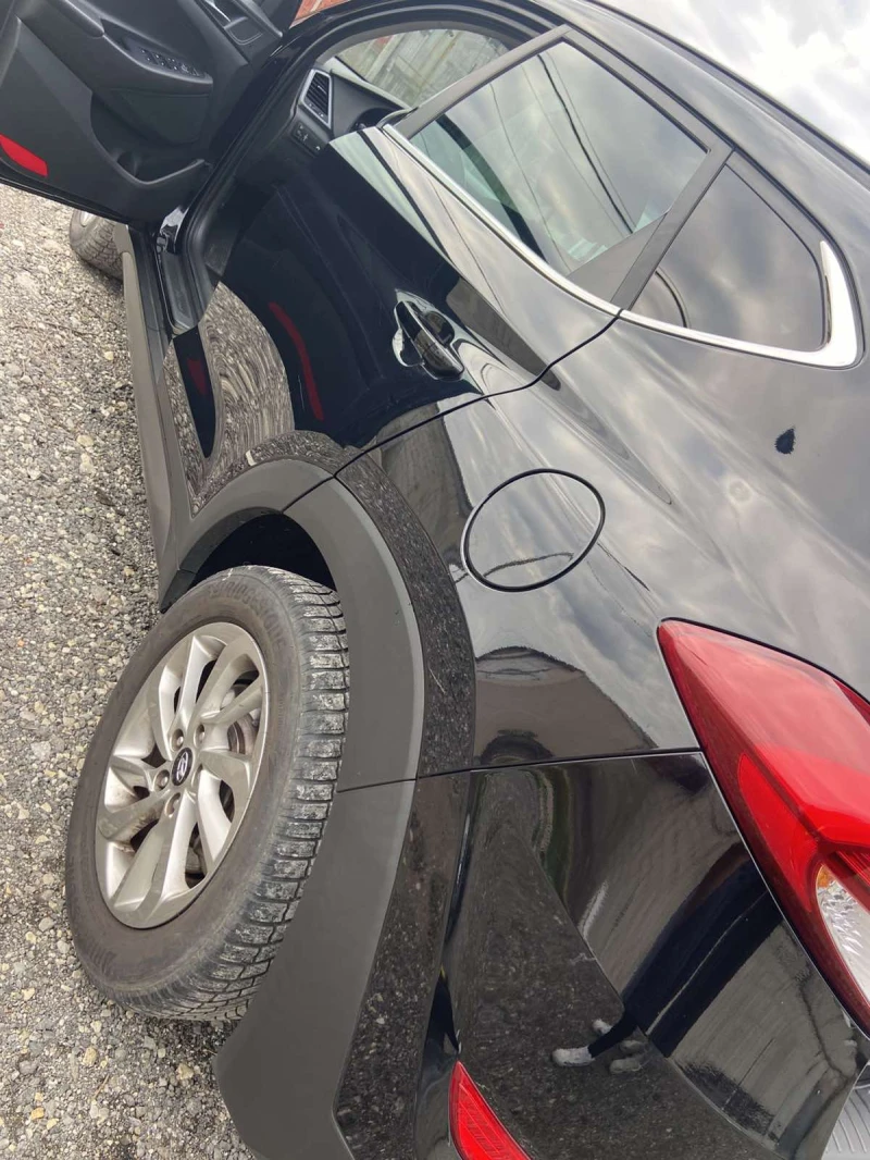 Hyundai Tucson, снимка 4 - Автомобили и джипове - 52776313