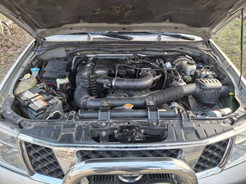 Nissan Frontier, снимка 5 - Автомобили и джипове - 52851644