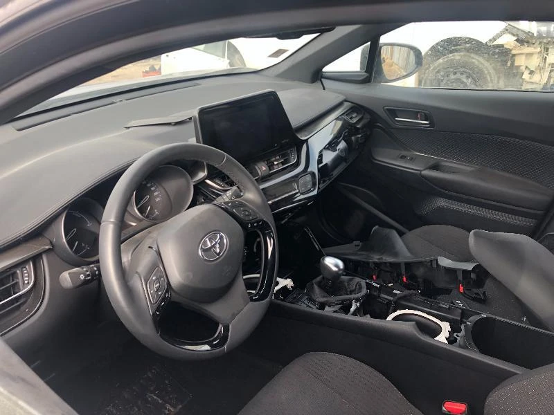 Toyota C-HR 1.8 hibrid, снимка 7 - Автомобили и джипове - 24109622