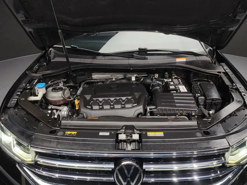 VW Tiguan 2L / Blind spot / 360 view / HUD, снимка 6 - Автомобили и джипове - 55126200