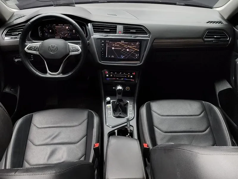VW Tiguan 2L / Blind spot / 360 view / HUD, снимка 7 - Автомобили и джипове - 55126200