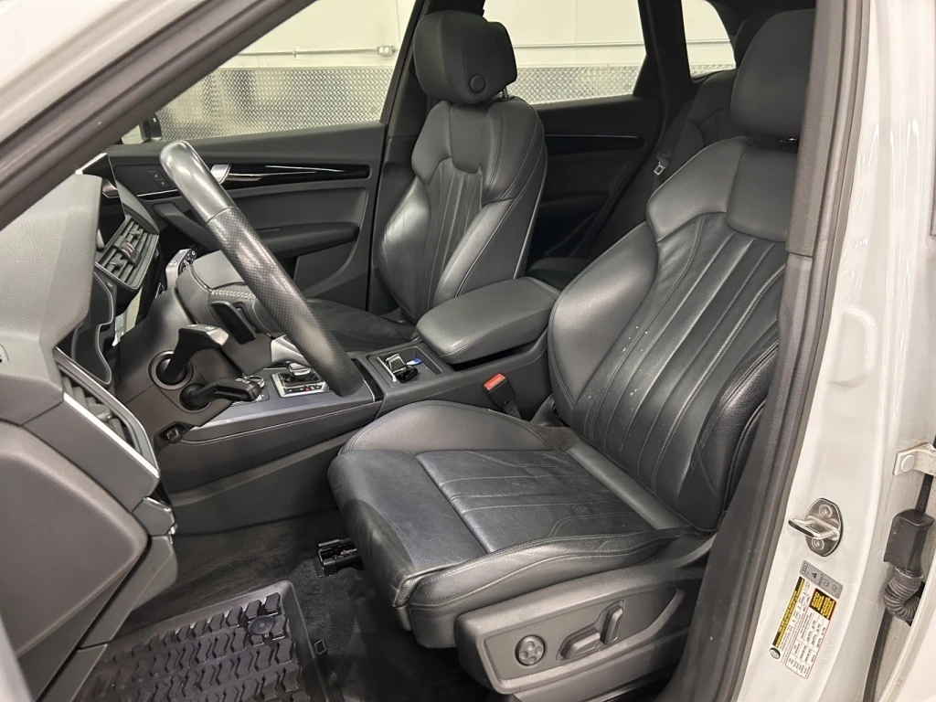 Audi Q5 * * * * Technik* * * Quattro* * * S LINE* * * CARF - изображение 8