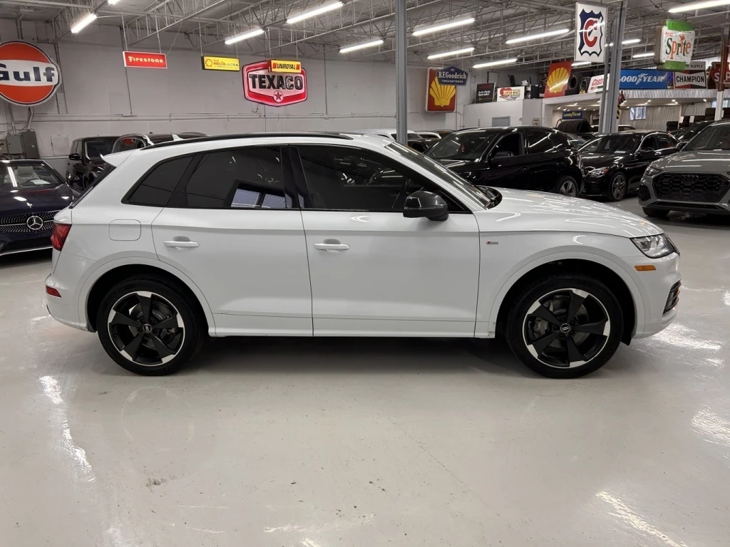 Audi Q5 * * * * Technik* * * Quattro* * * S LINE* * * CARF - изображение 6