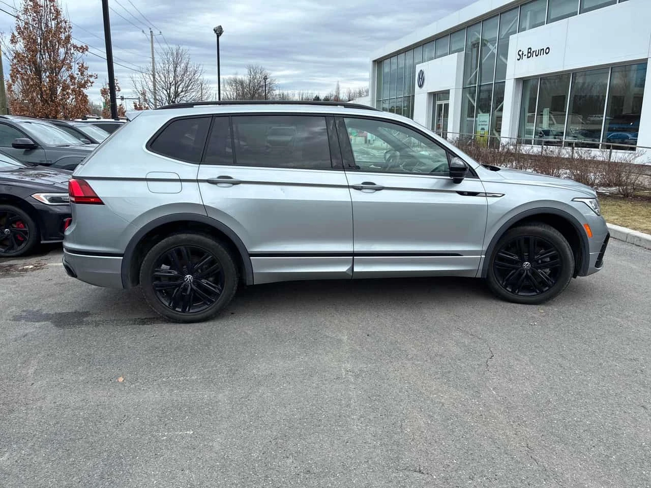 VW Tiguan * Comfortline R Line Black Edition * CARFAX * ���� | Mobile.bg � ����������� 3