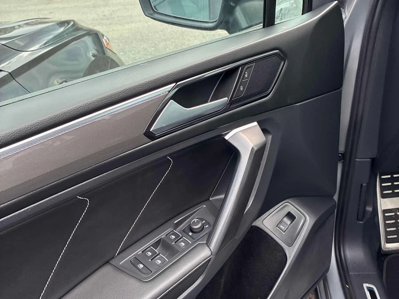 VW Tiguan * Comfortline R Line Black Edition * CARFAX * ���� | Mobile.bg � ����������� 11