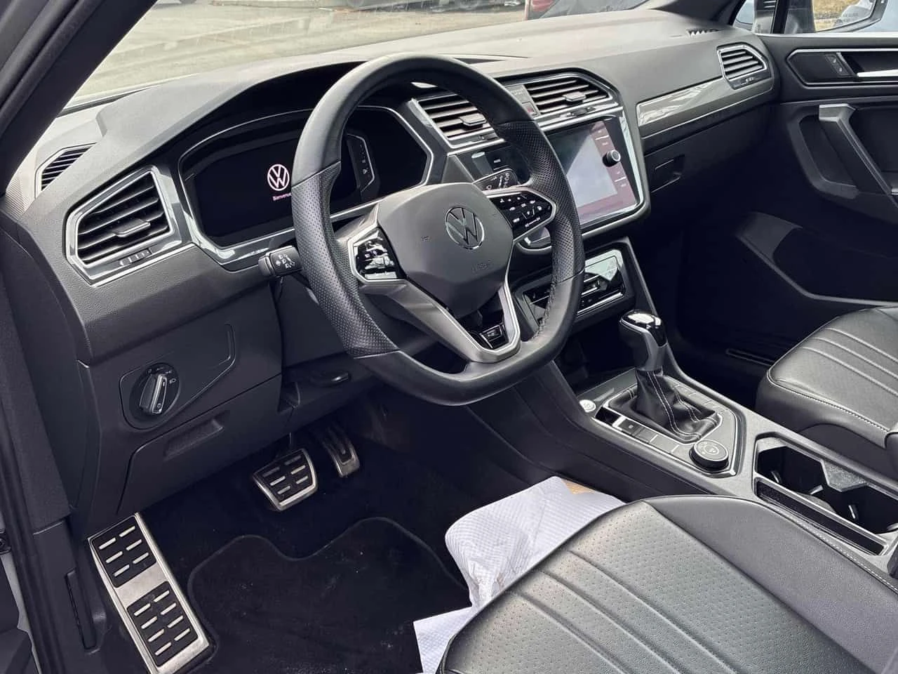 VW Tiguan * Comfortline R Line Black Edition * CARFAX * ���� | Mobile.bg � ����������� 5