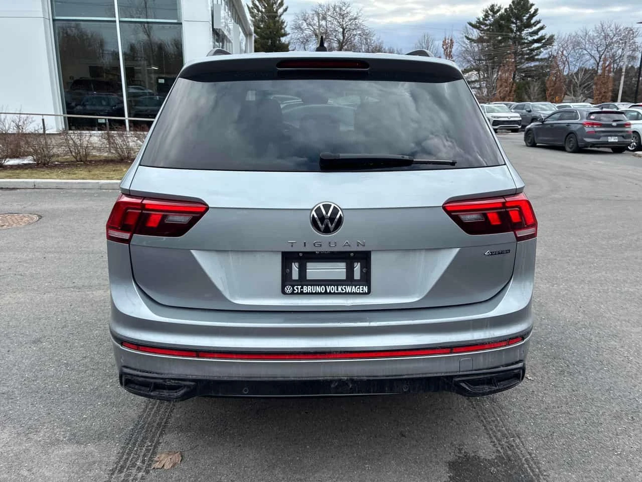 VW Tiguan * Comfortline R Line Black Edition * CARFAX * ���� | Mobile.bg � ����������� 4