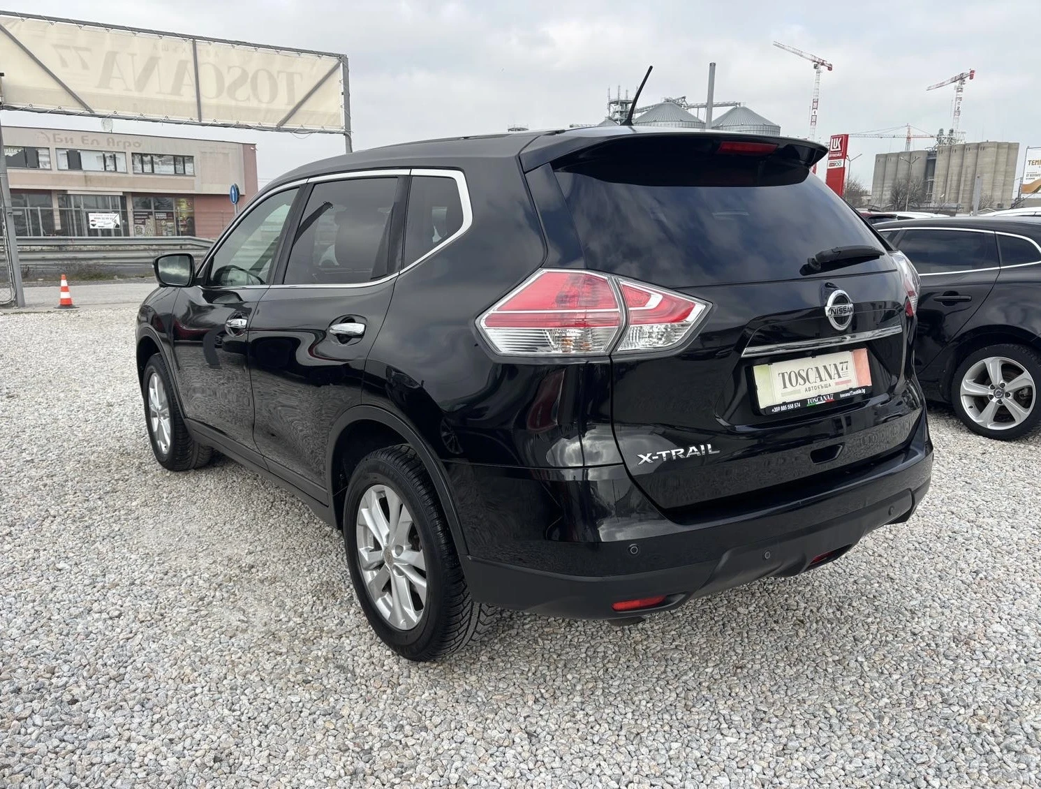 Nissan X-trail 1.6dci* Navi* 7 места* Панорама, снимка 3 - Автомобили и джипове - 53914063