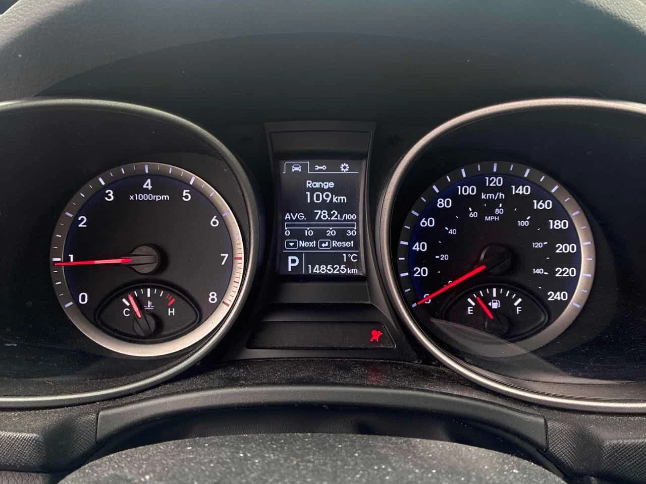 Hyundai Santa fe * Premium * ПОДГРЕВ* KEYLESS* , снимка 8 - Автомобили и джипове - 53943486