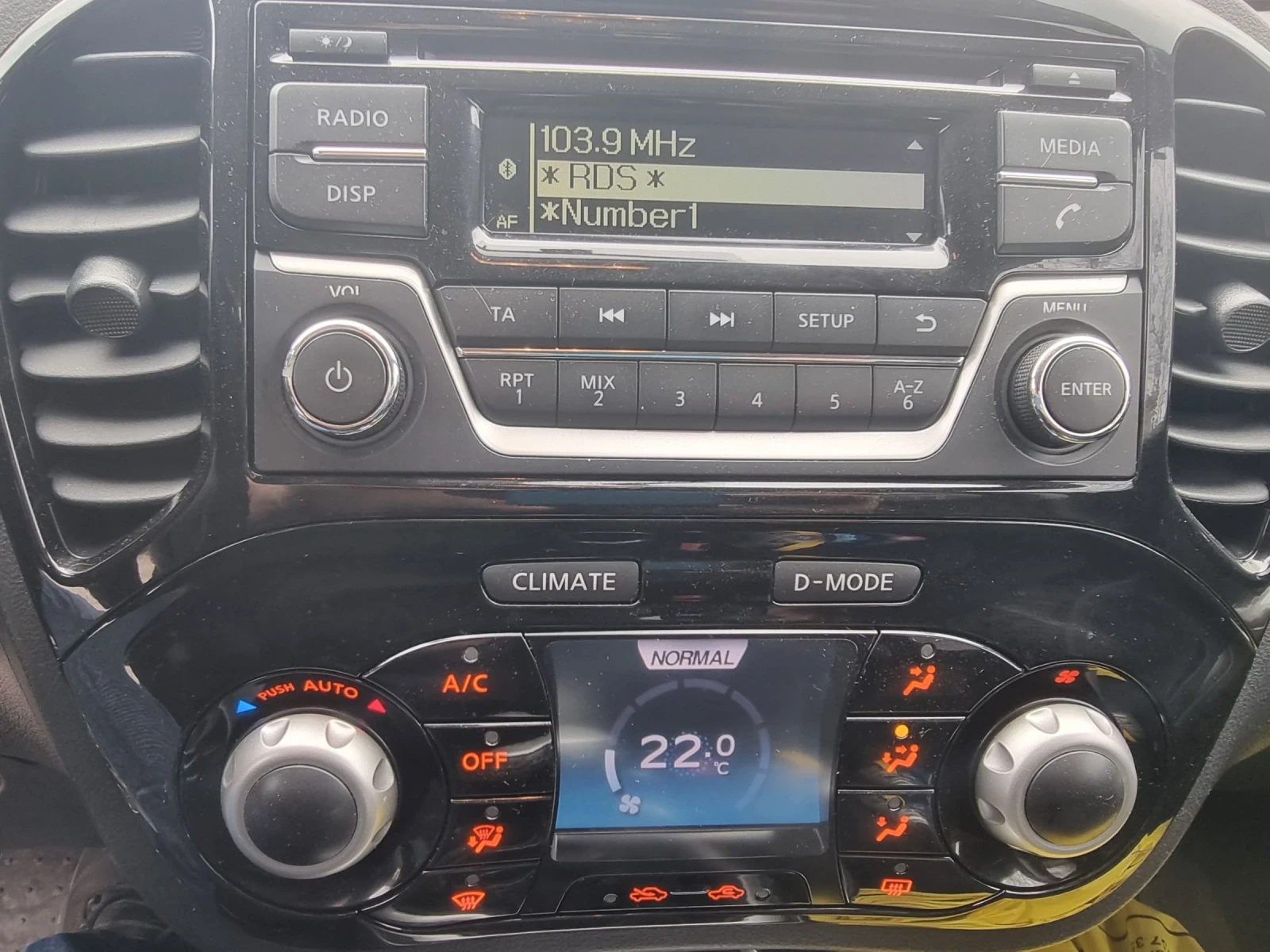 Nissan Juke 1, 5dci, снимка 9 - Автомобили и джипове - 54088499