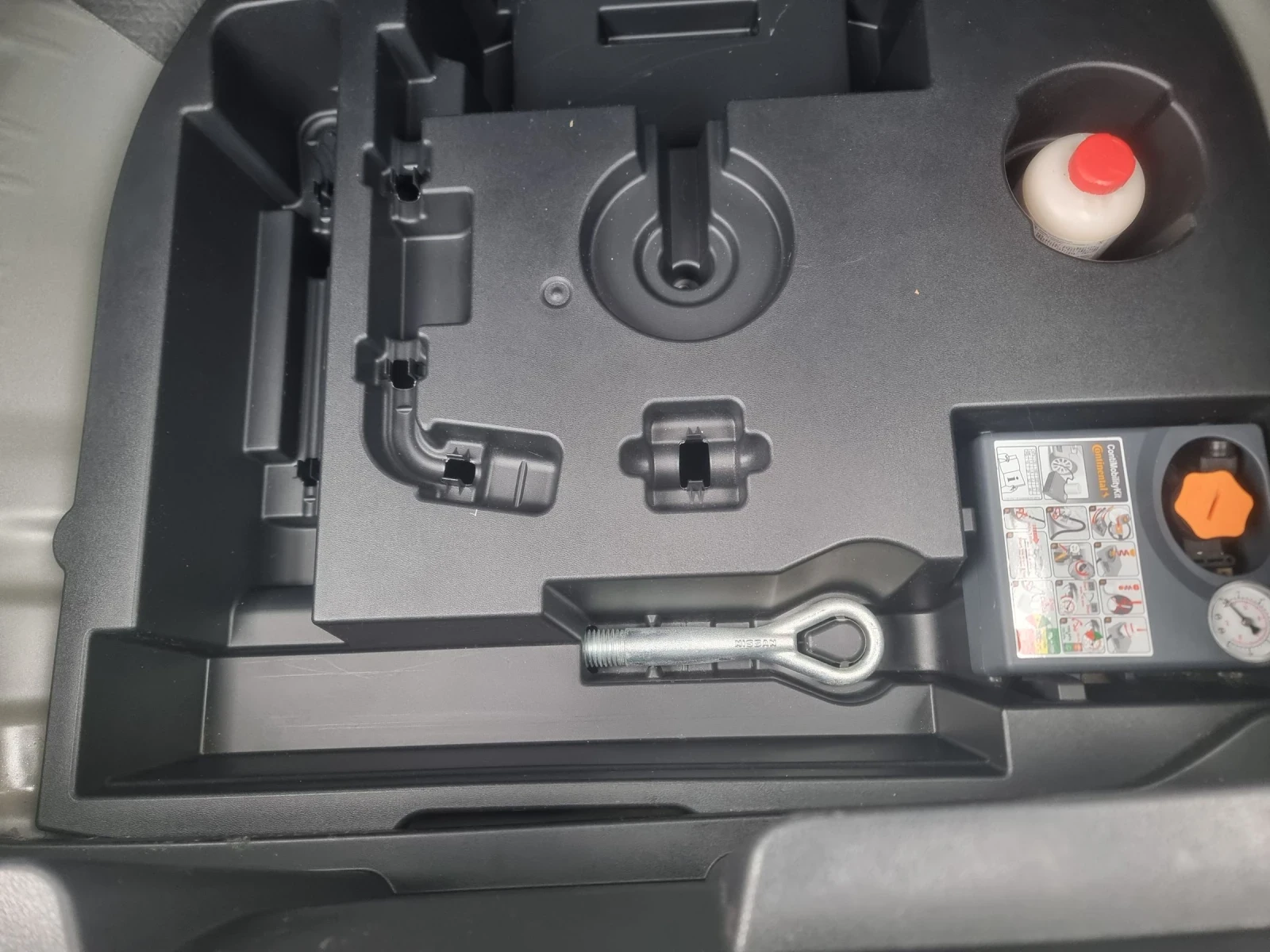 Nissan Juke 1, 5dci, снимка 11 - Автомобили и джипове - 54088499