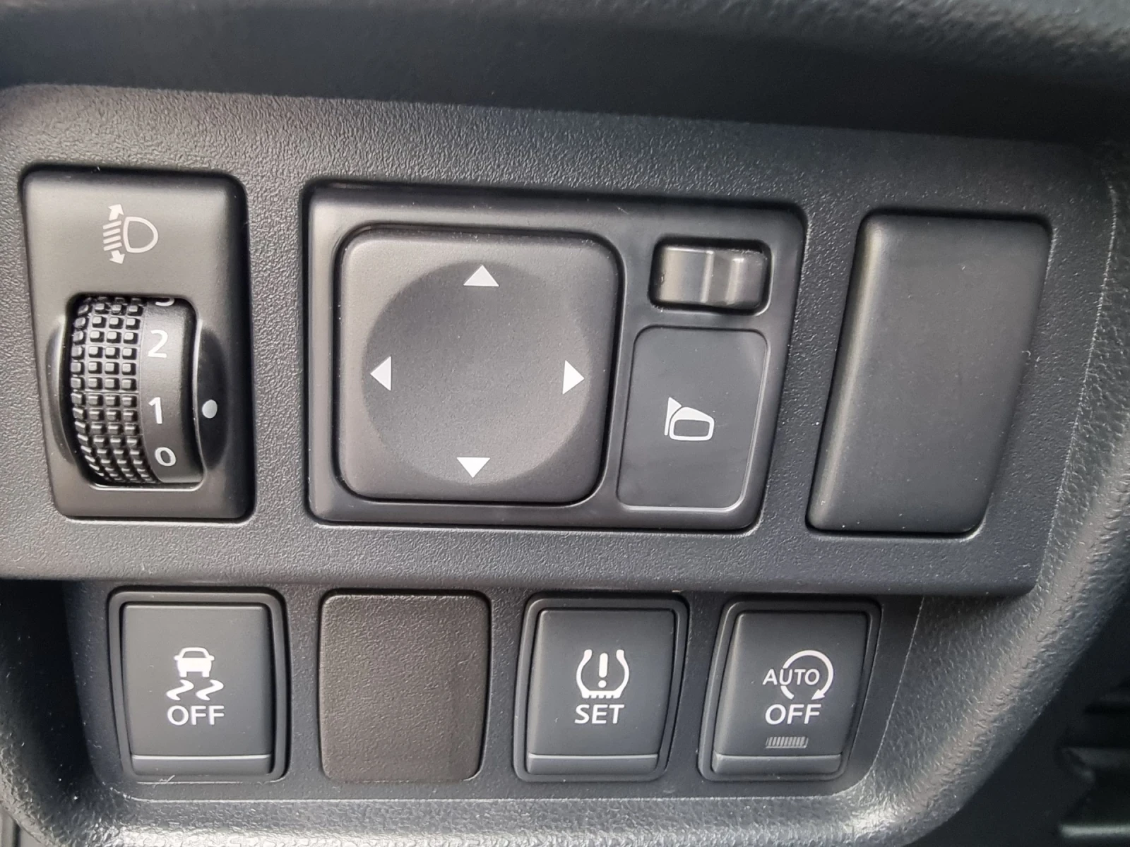 Nissan Juke 1, 5dci, снимка 14 - Автомобили и джипове - 54088499