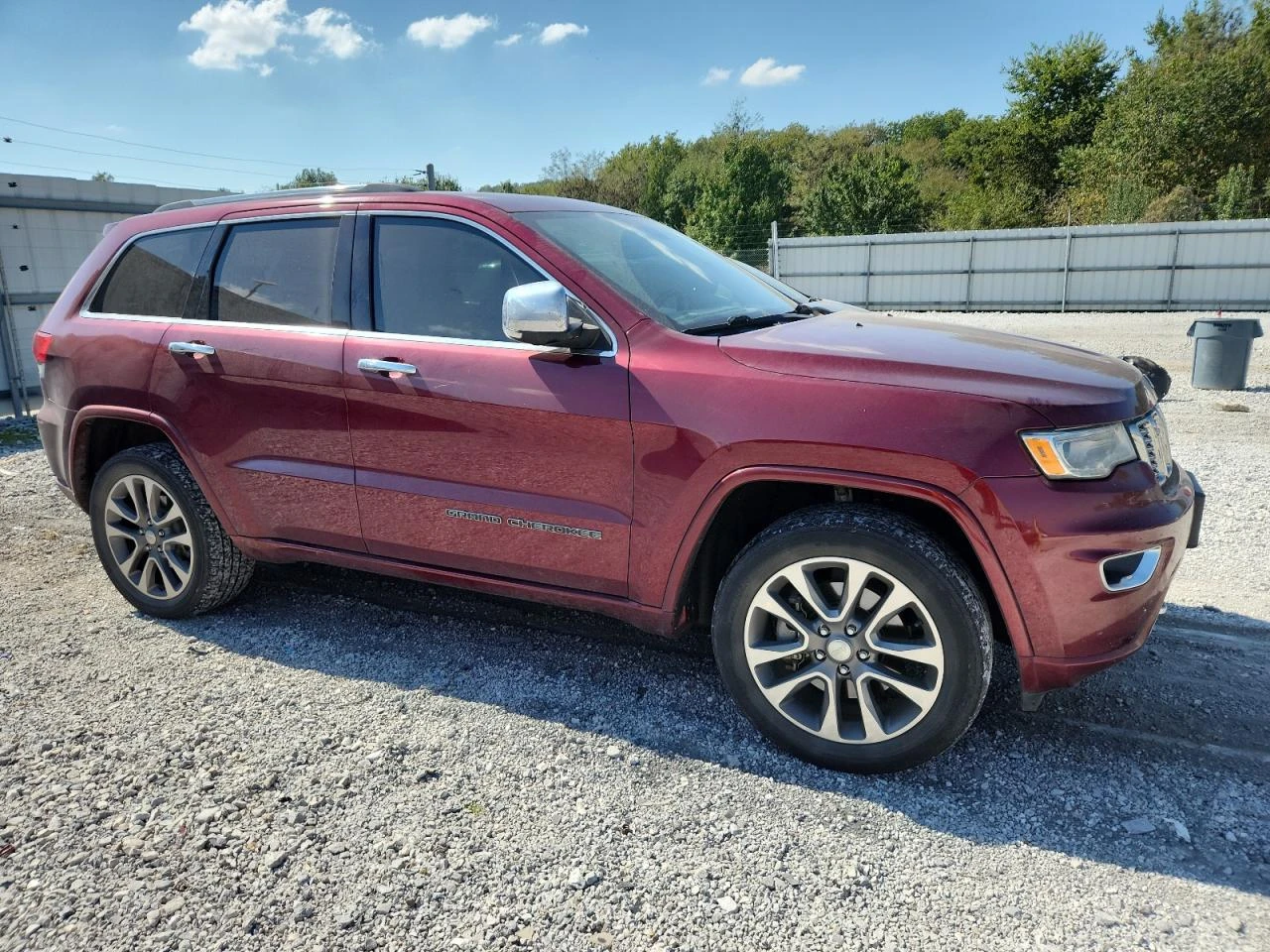 Jeep Grand cherokee OVERLAND 5.7 HEMI| BOWERS&WILKINS, снимка 4 - Автомобили и джипове - 54116060